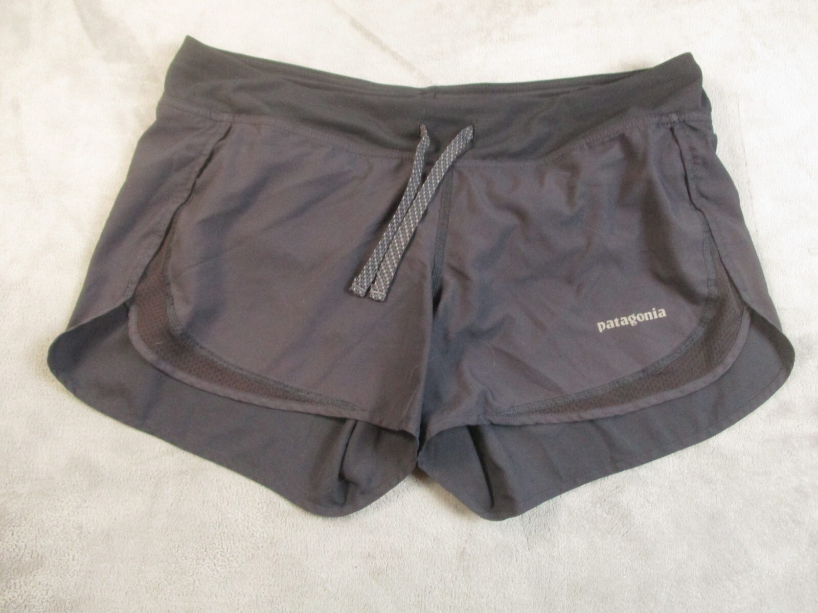 Patagonia Women\'s Nine Trails Running Shorts Small Black Mesh Panel Drawstring