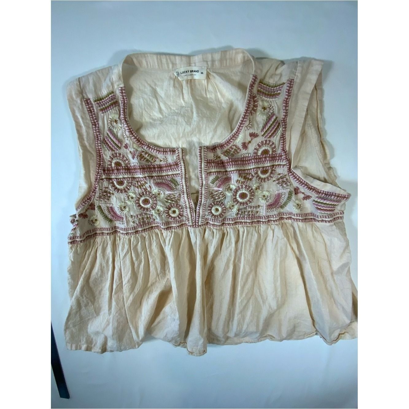 Lucky Brand Cream Embroidered Sleeveless Boho Peasant Top Womens XXL 2XL Lucky Brand Cream Embroidered Sleeveless Boho Peasant Top Womens XXL 2XL