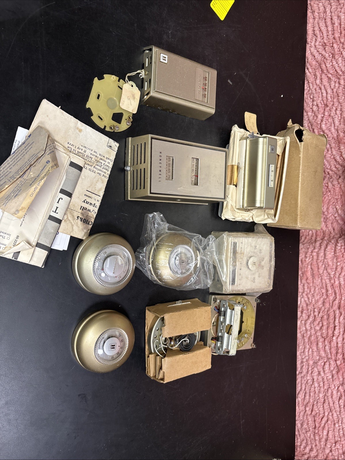 VINTAGE THERMOSTAT LOT -- HONEYWELL
