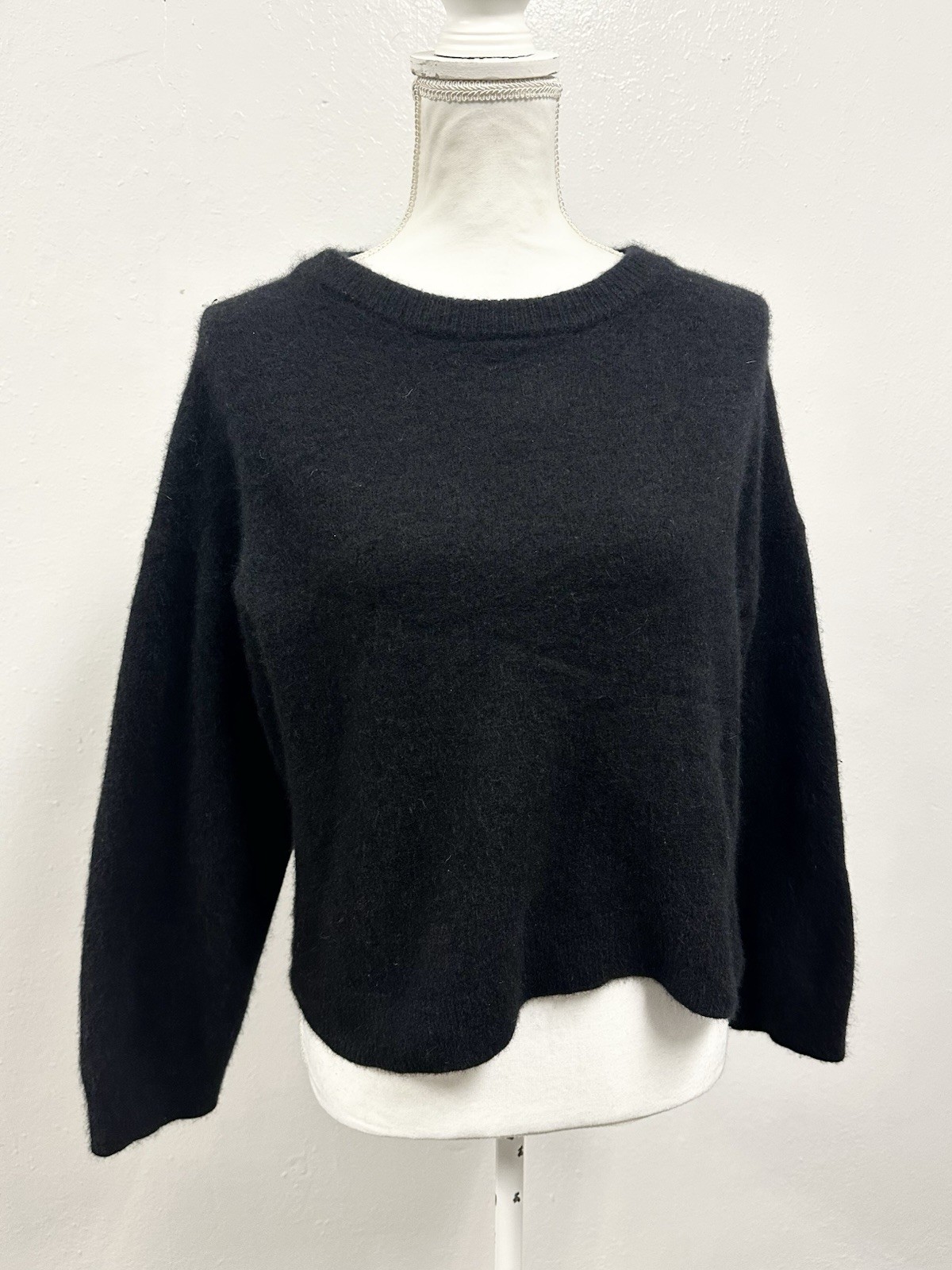 Loulou Studio Women’s Cropped Black Wool & Yak Blend Pullover Sweater Size M Loulou Studio Women’s Cropped Black Wool & Yak Blend Pullover Sweater Size M