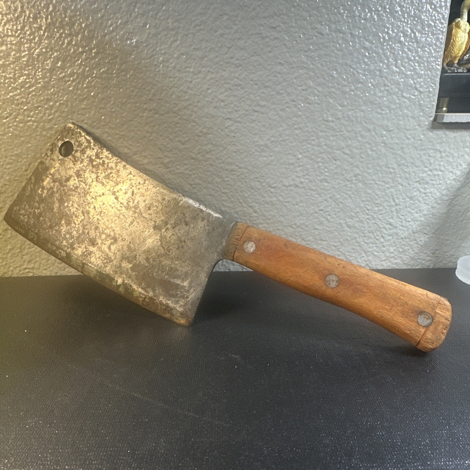 Antique Village Blacksmith Butchers Cleaver #208 1920-1930s Antique Village Blacksmith Butchers Cleaver #208 1920-1930s