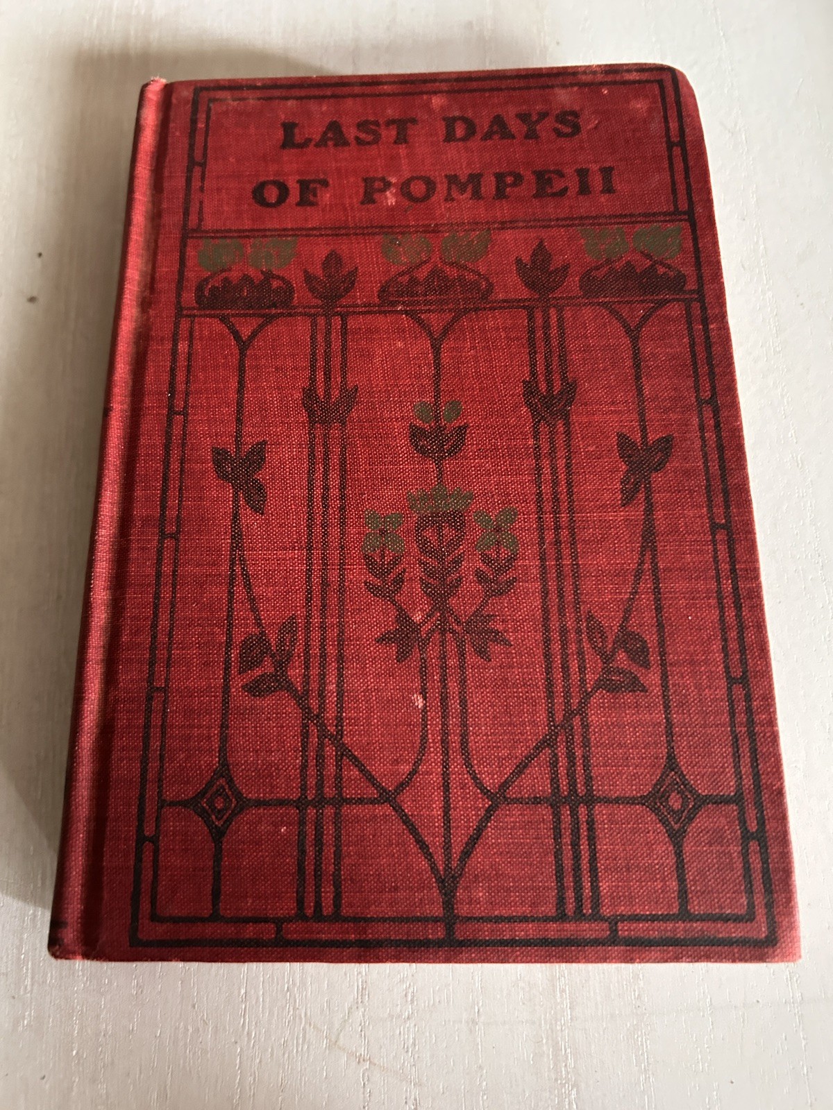 The Last Days of Pompeii by Edward Bulwer Lytton [Late 1880s]
