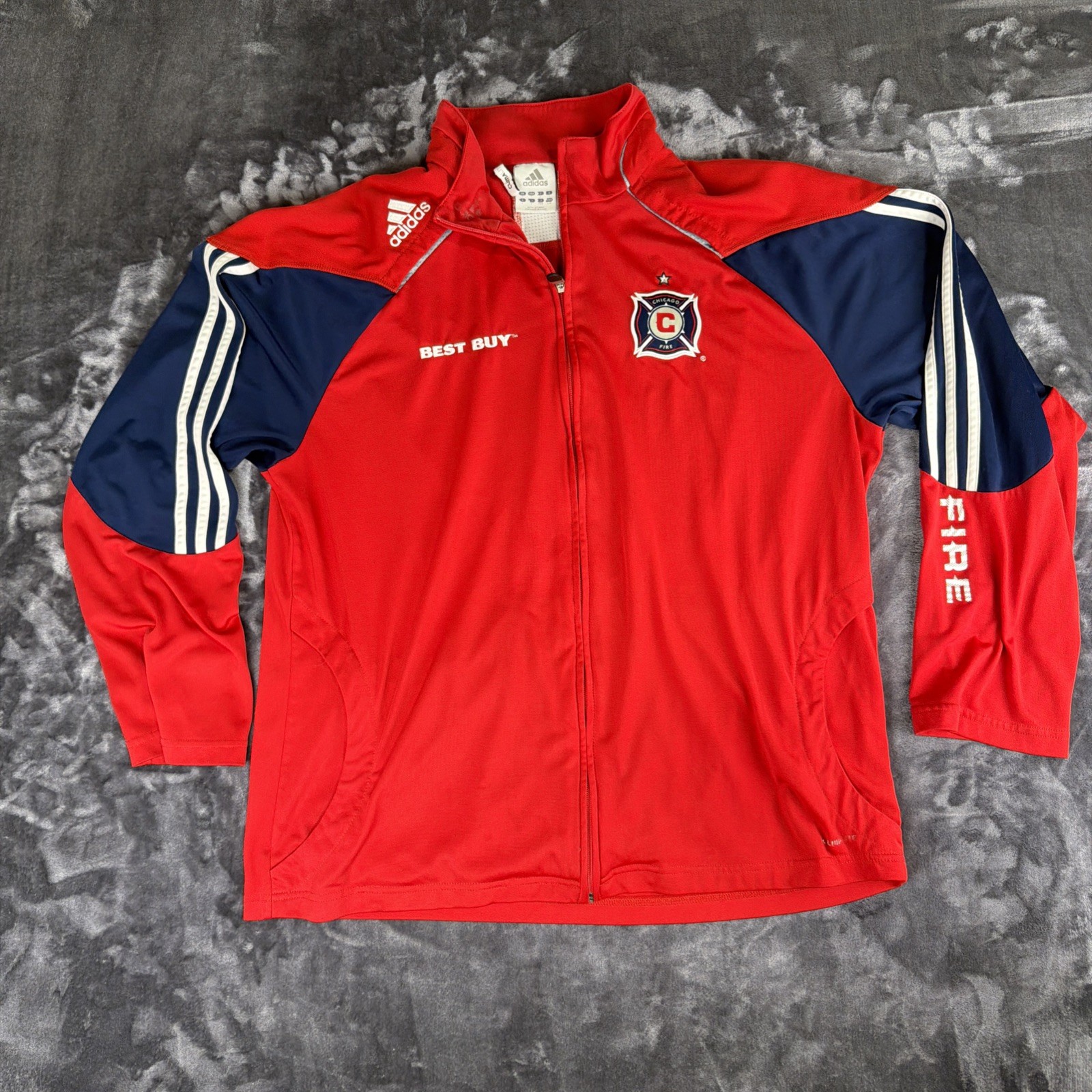 Adidas CHICAGO FIRE 2011-2012 ORIGINAL JACKET Size Large Adidas CHICAGO FIRE 2011-2012 ORIGINAL JACKET Size Large