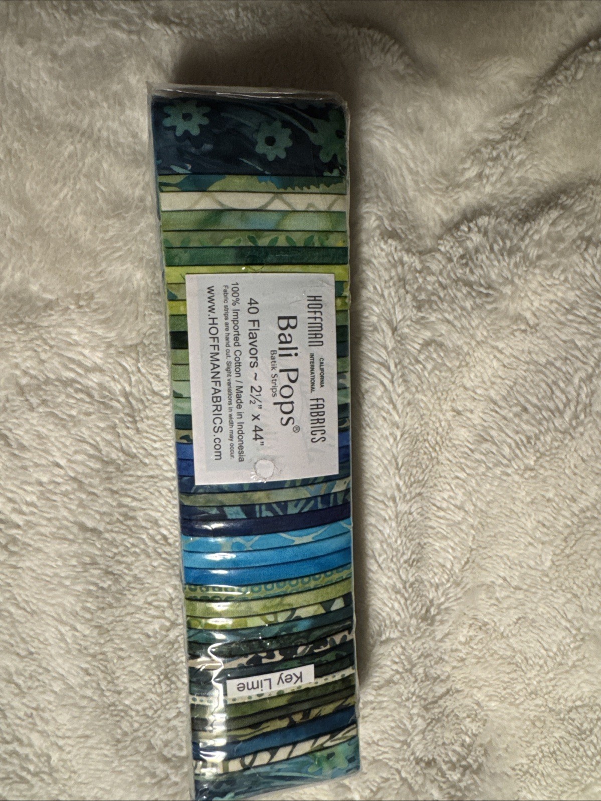 Bali Pops Hoffman Fabrics Key Lime 40 Flavors ~ 2.5” X 44”