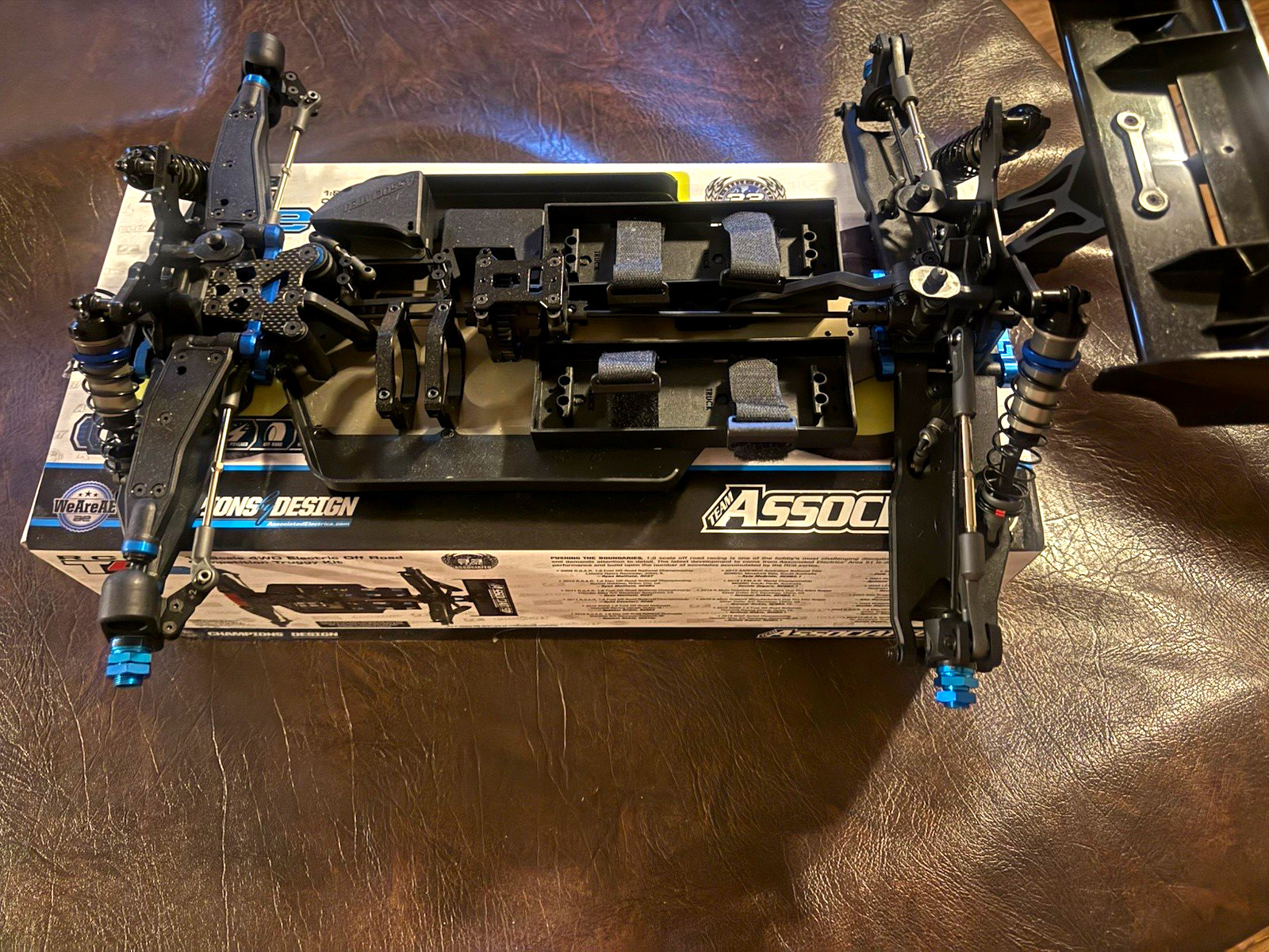 Team Associated RC8 t4e 4wd truggy Roller Chassis Kit assembled never ran