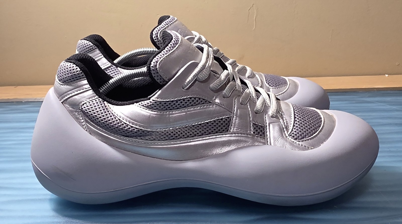JW Anderson Calf Laminato Bubble Sneakers Silver Mesh Size 45 (US 12)