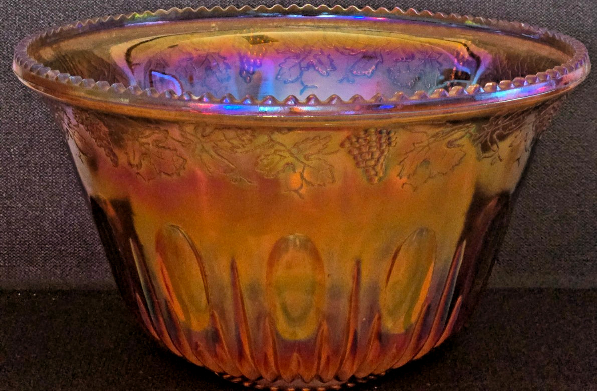 Indiana Iridescent Gold Carnival Glass Princess Grape & Leaf Punch Bowl Indiana Iridescent Gold Carnival Glass Princess Grape & Leaf Punch Bowl
