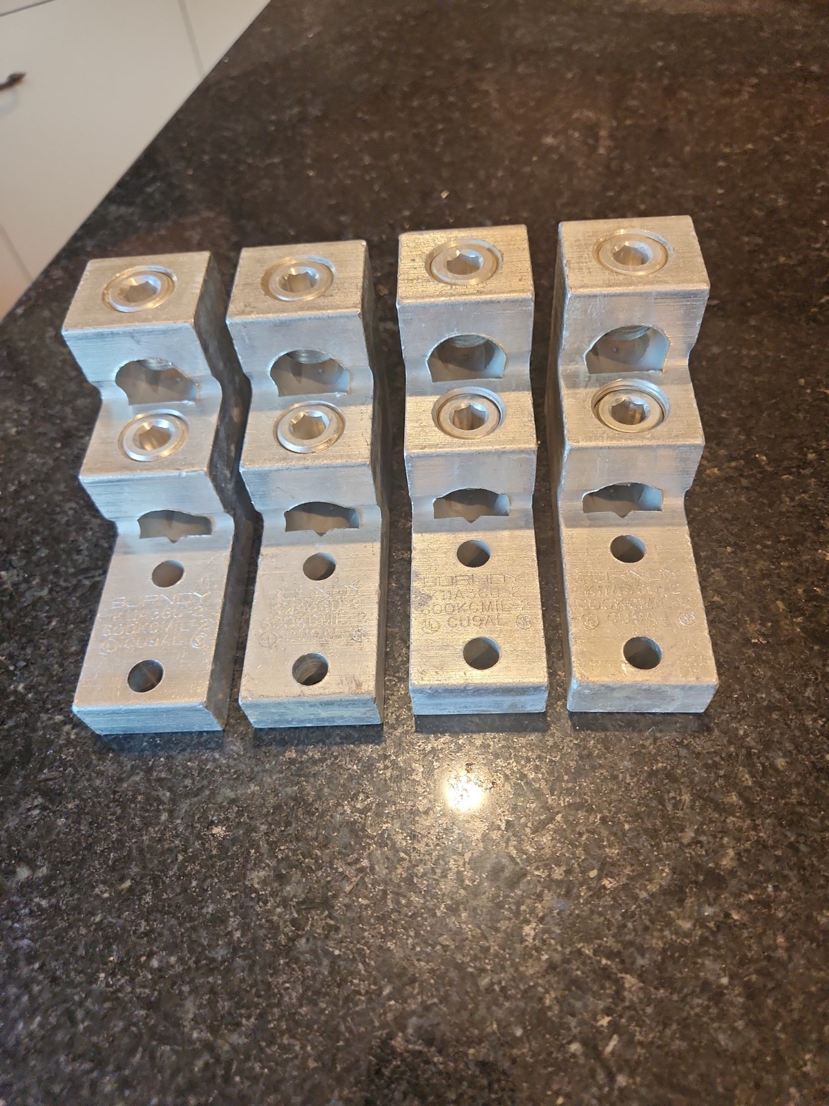 Burndy K11A36U-2 Dual Rated Mechanical Lug 2 AWG-600 kcmil CU9AL 2-Hole Lot of 4