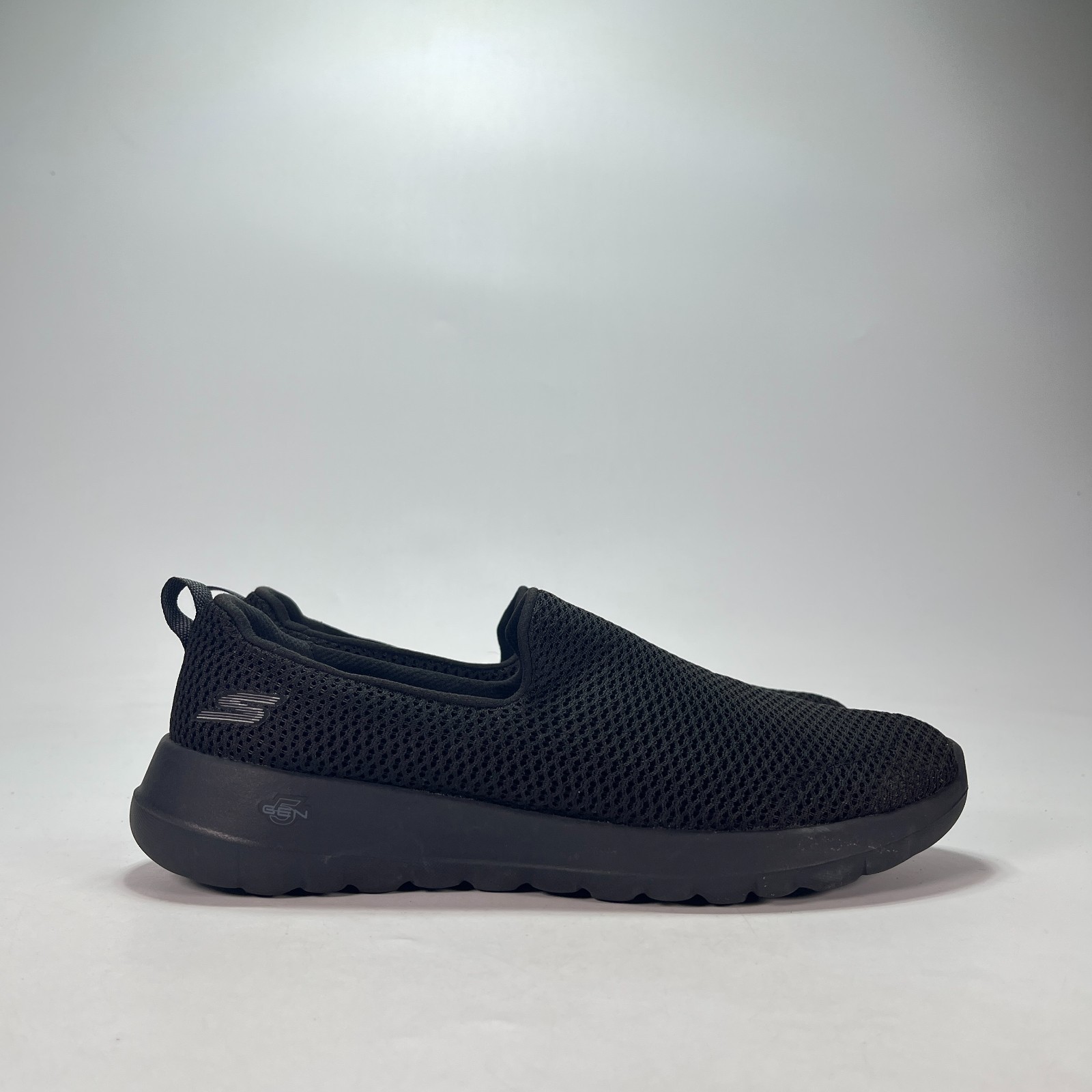 Skechers GOwalk Max Black Athletic Slip On Walking Shoes 15600 Women\'s Size 9
