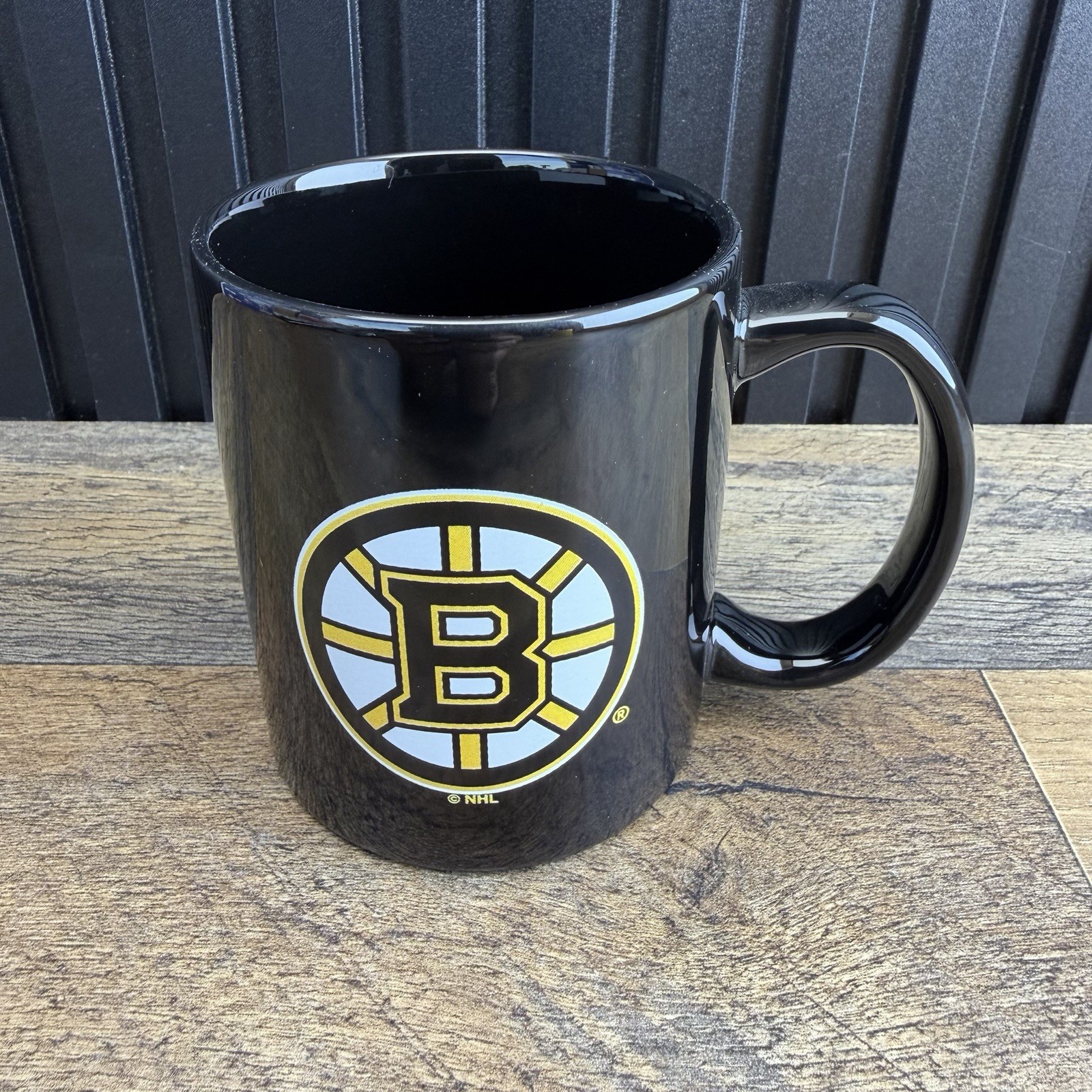 NHL Boston Bruins Black 11 oz.Coffee Mug