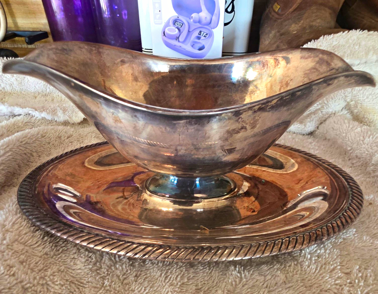 International Silver Castleton Silverplate Gravy Boat w/ Underplate