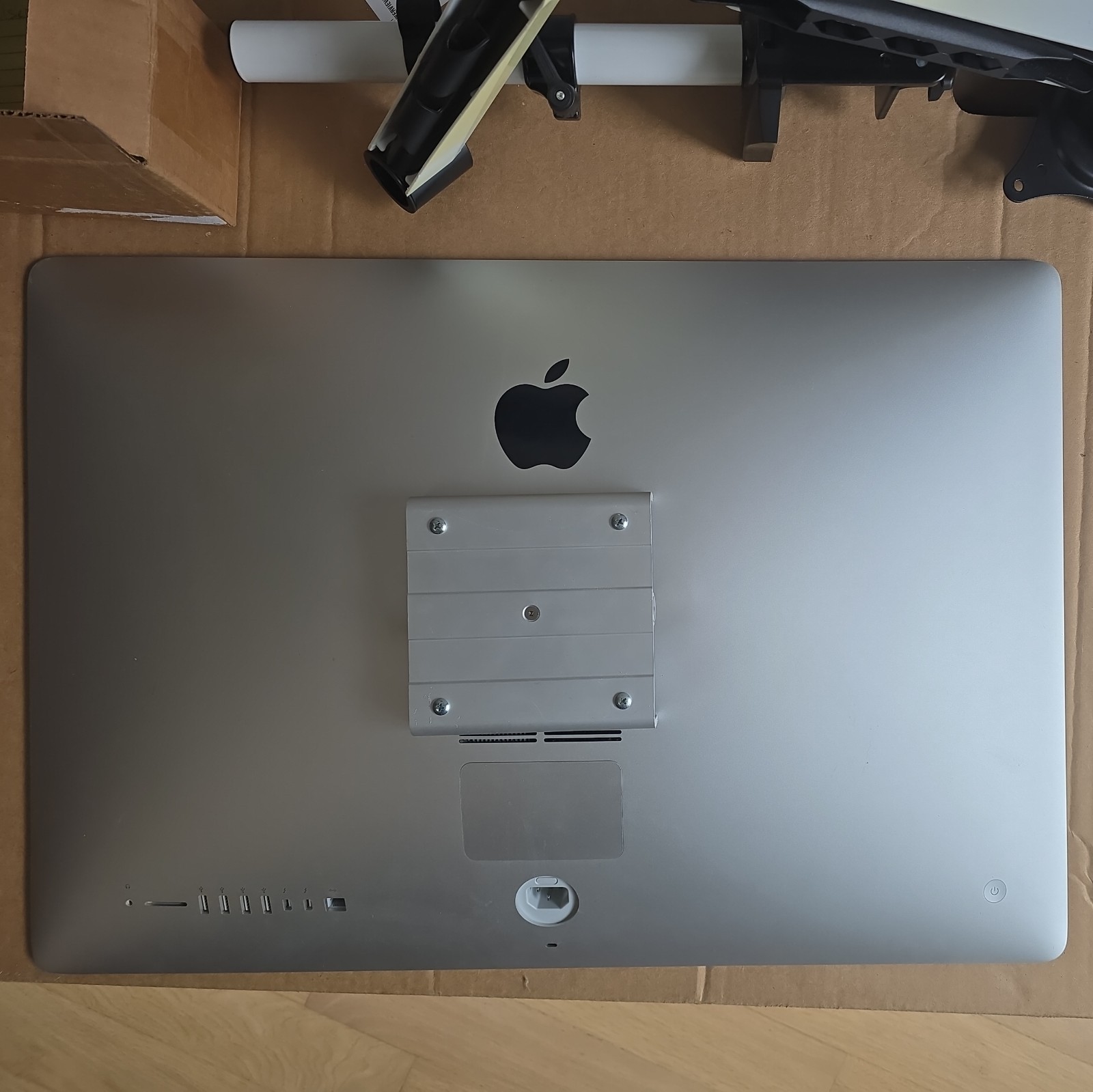 Apple iMac 27\ Apple iMac 27\
