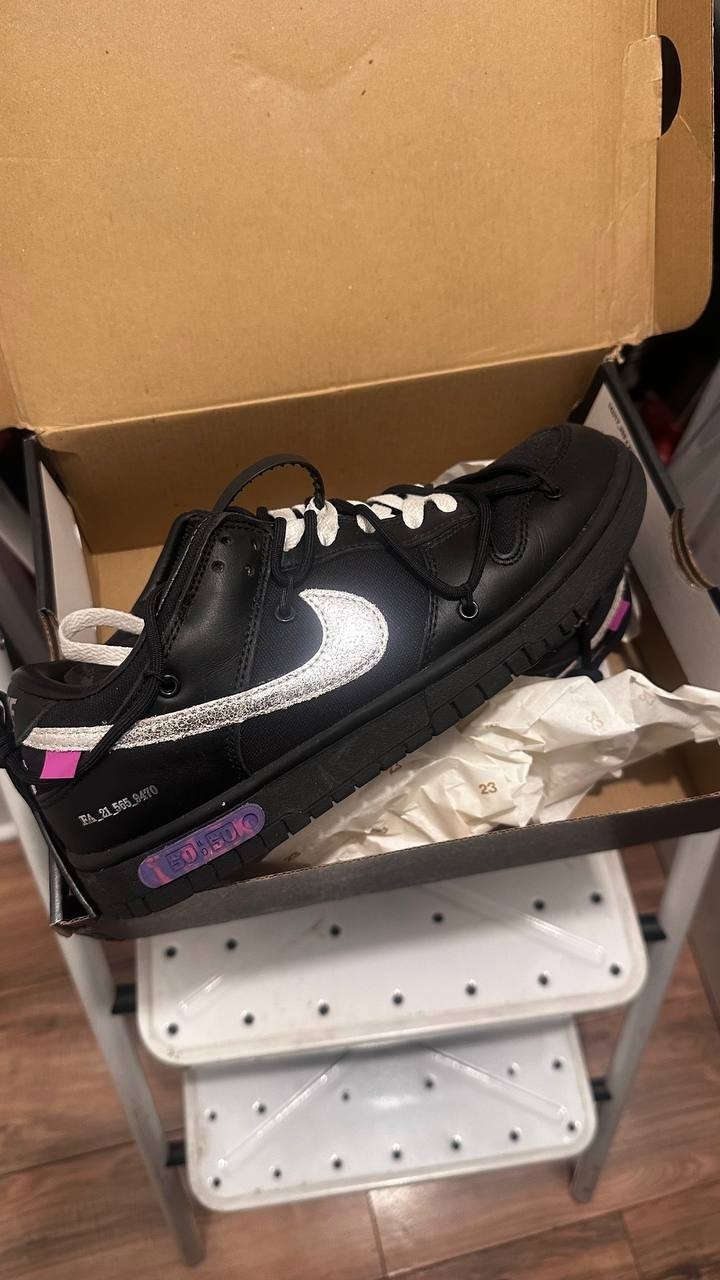Excellent Condition Size 8.5 - Off-White x Nike Dunk Low Lot 50 of 50 Excellent Condition Size 8.5 - Off-White x Nike Dunk Low Lot 50 of 50