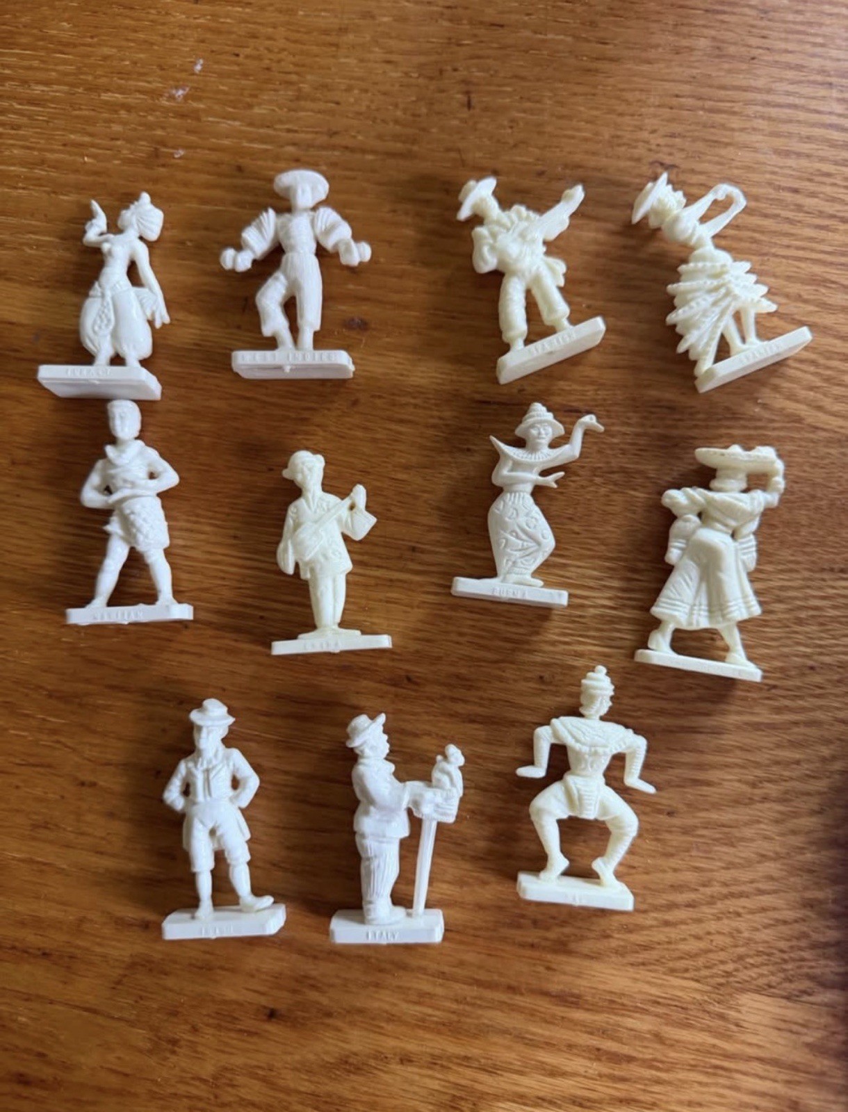 1950s Vintage VanBrode Co Mills miniature Cereal Prizes Figurines