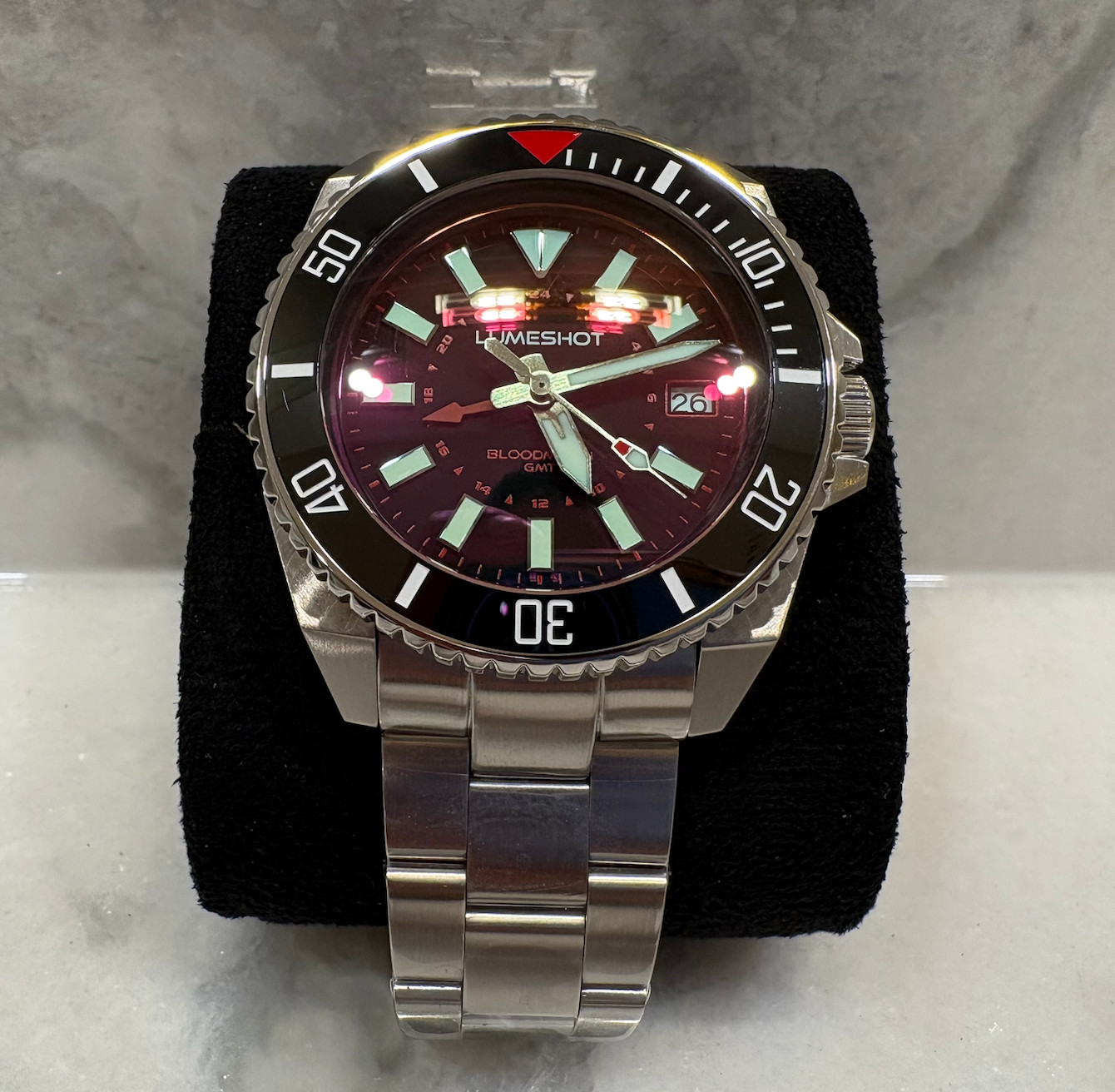 Lume Shot Bloodmoon GMT 200m Date Diver Black/Red Bezel Steel Bracelet