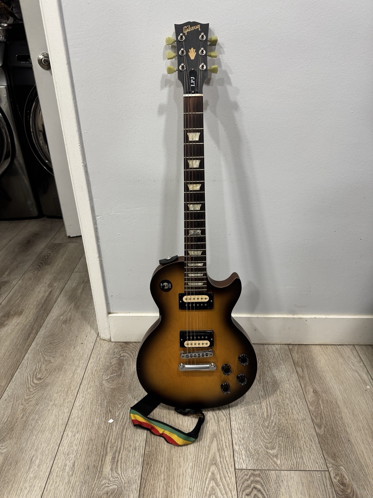 Gibson Les Paul Junior (LPJ) 120th anniversary model (excellent condition) Gibson Les Paul Junior (LPJ) 120th anniversary model (excellent condition)
