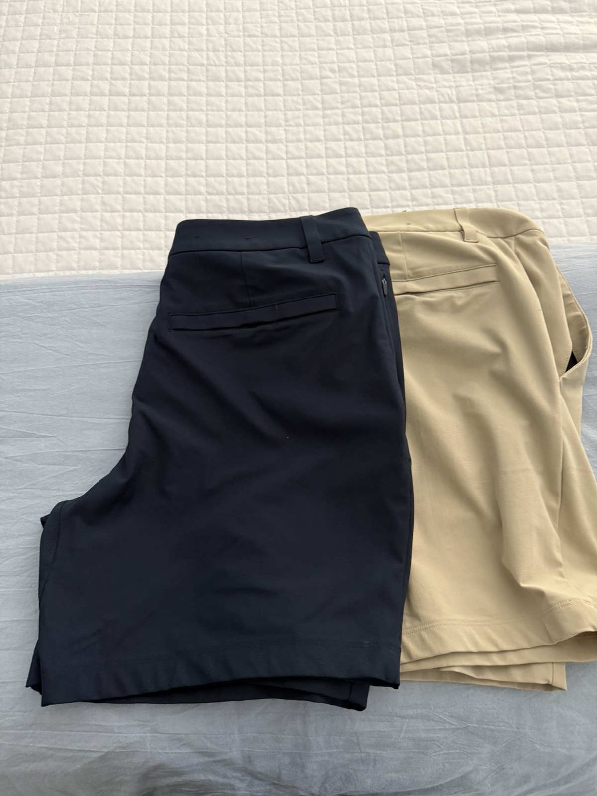 Lululemon Commission Shorts Mens 33 7” Navy Blue and Tab Golf Stretch