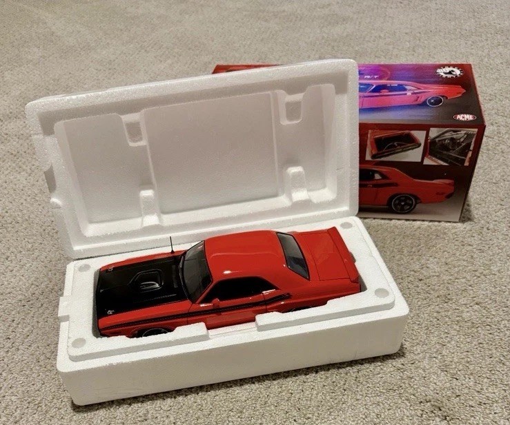 1971 429 FIGHTER FIREBALL DODGE CHALLENGER R/T HEMI STREET  1:18 ACME