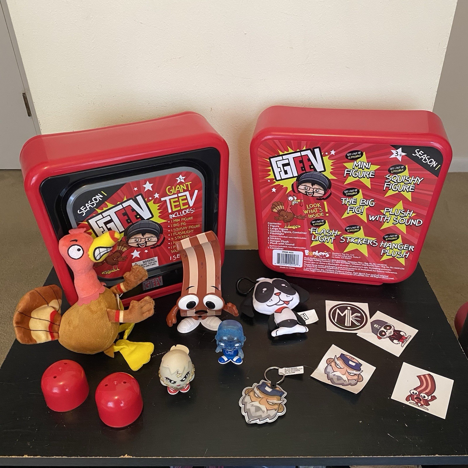 FGTeeV 2019 Season 1 Giant Red Blind Pick Surprise Toy Set Collection Figures