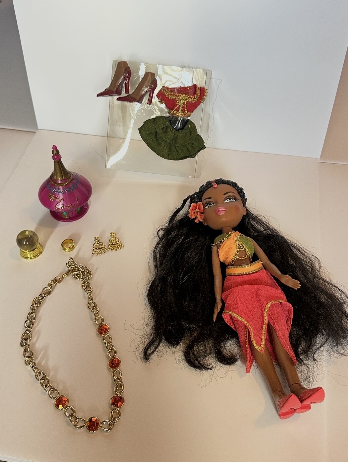 Bratz Genie Magic Sasha Doll 2006 MGA Vintage Complete Outfit Accessories