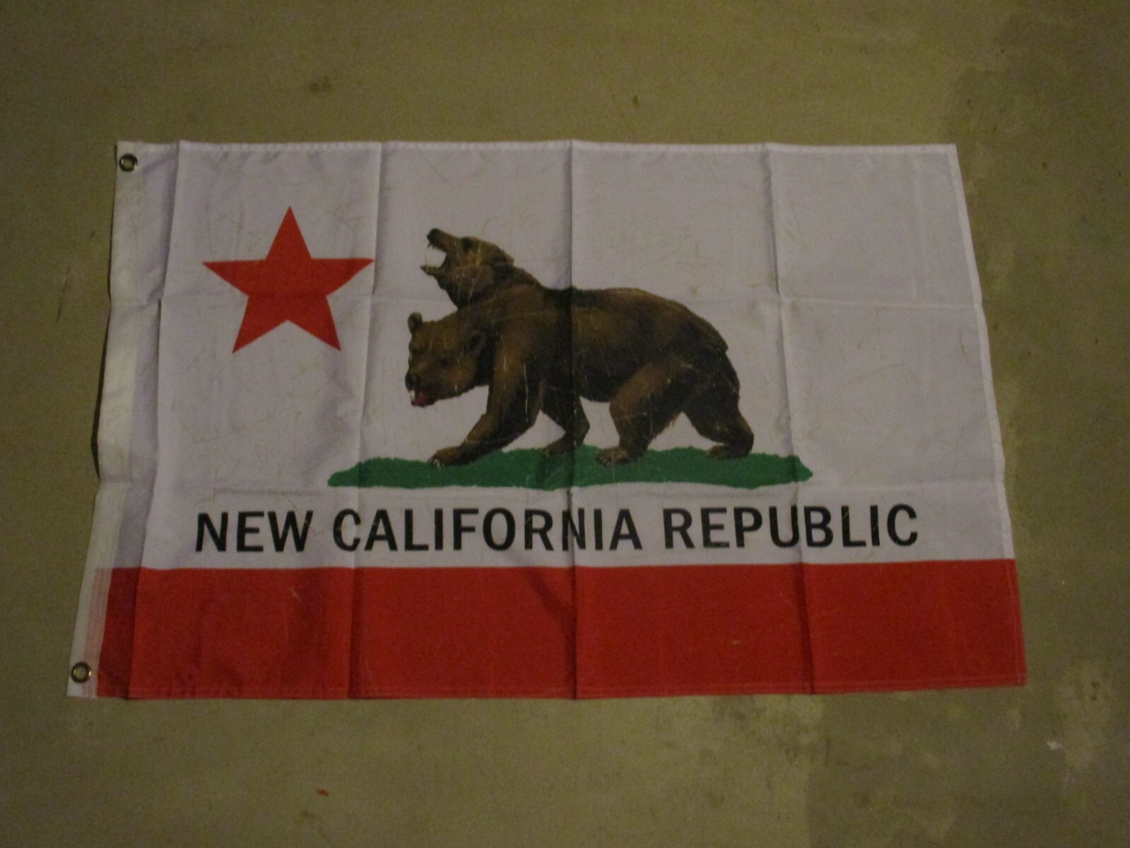Fallout  New California Republic Loot Crate Promo Flag 2 ft x 3 ft **BRAND NEW**