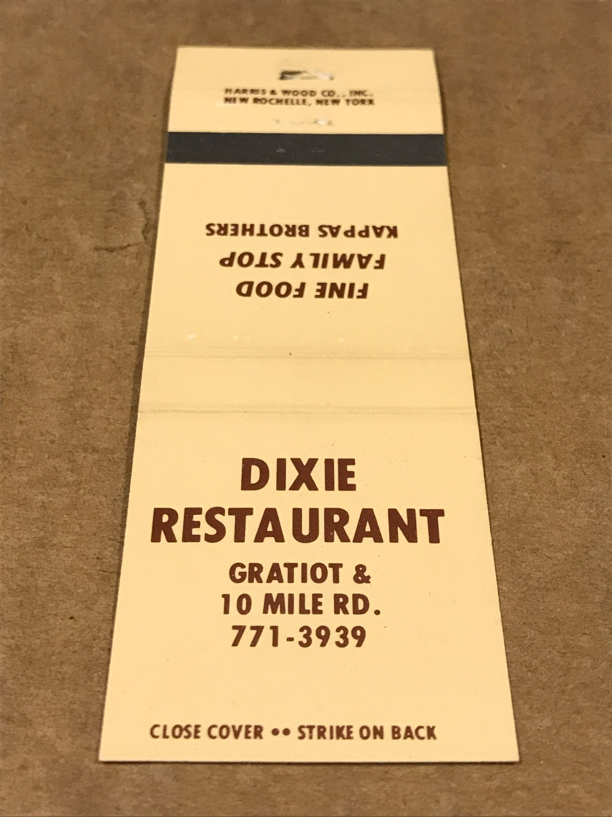 Vintage Dixie Restaurant - Matchcover, Matchbook