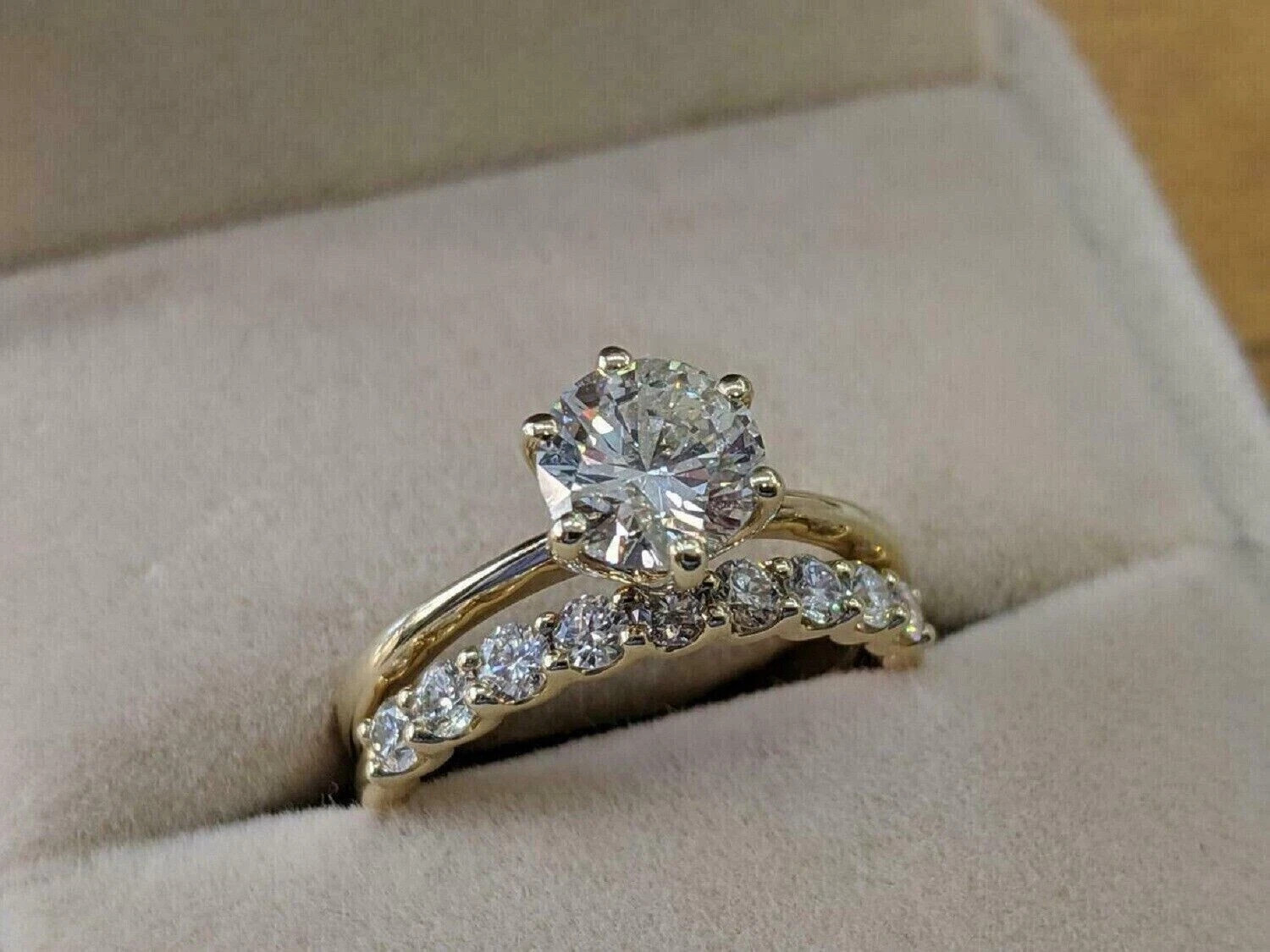 2.50Ct Round Cut Lab Created Diamond Wedding 14Ct Yellow Gold Finish Ring Set