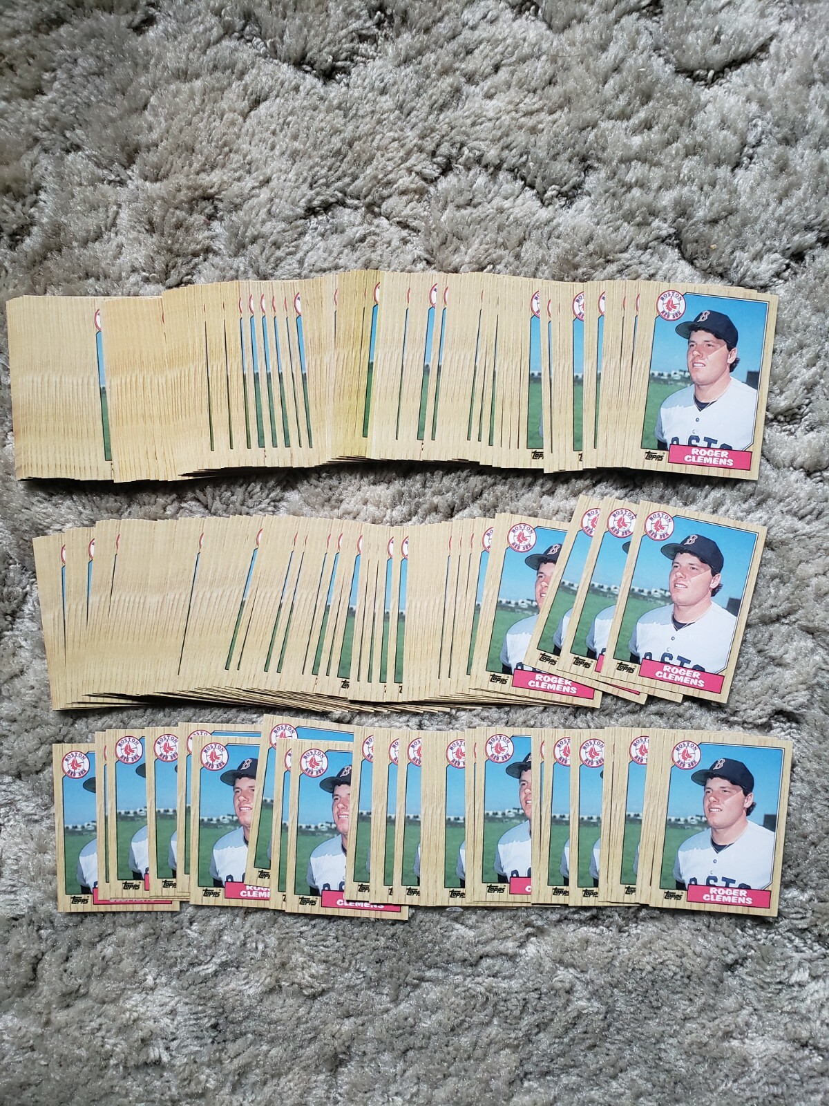 1987 Topps Roger Clemens Baseball Card Lot of approx 390 cards
