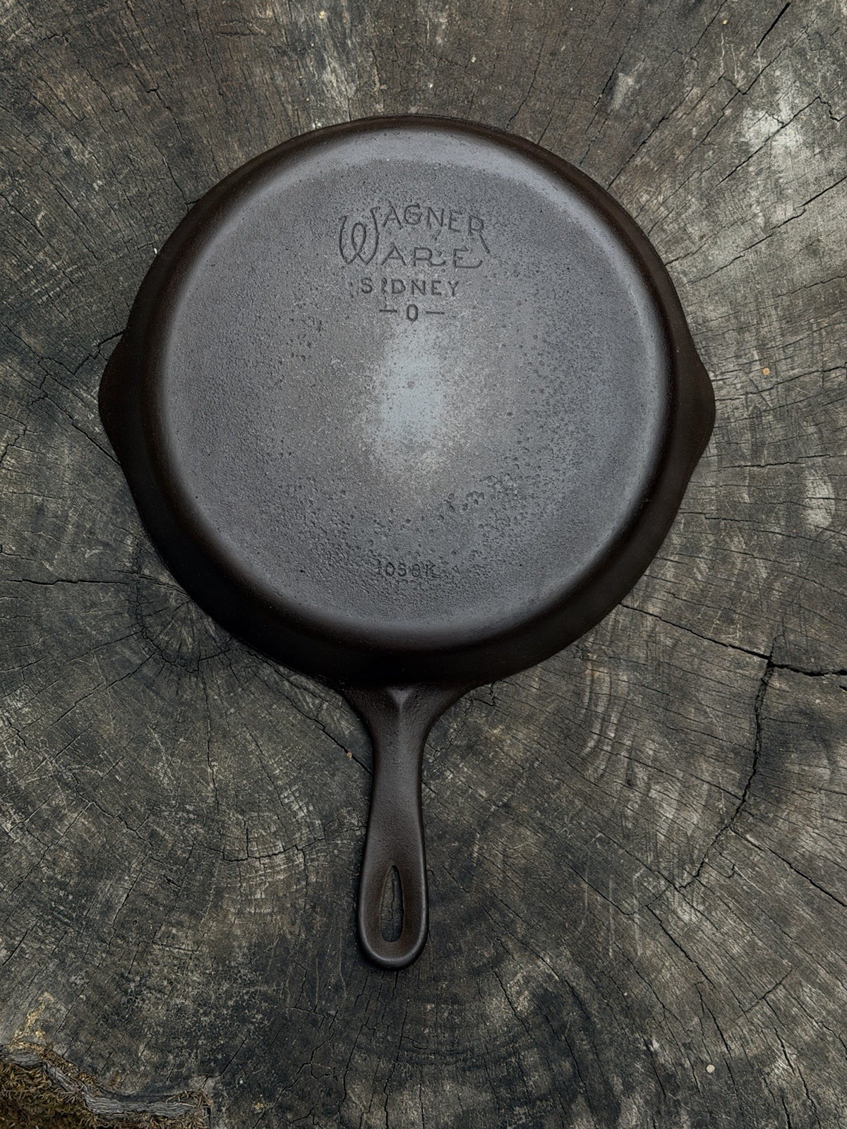 Vintage Wagner Ware No. 8 1058 K Cast Iron Skillet Vintage Wagner Ware No. 8 1058 K Cast Iron Skillet