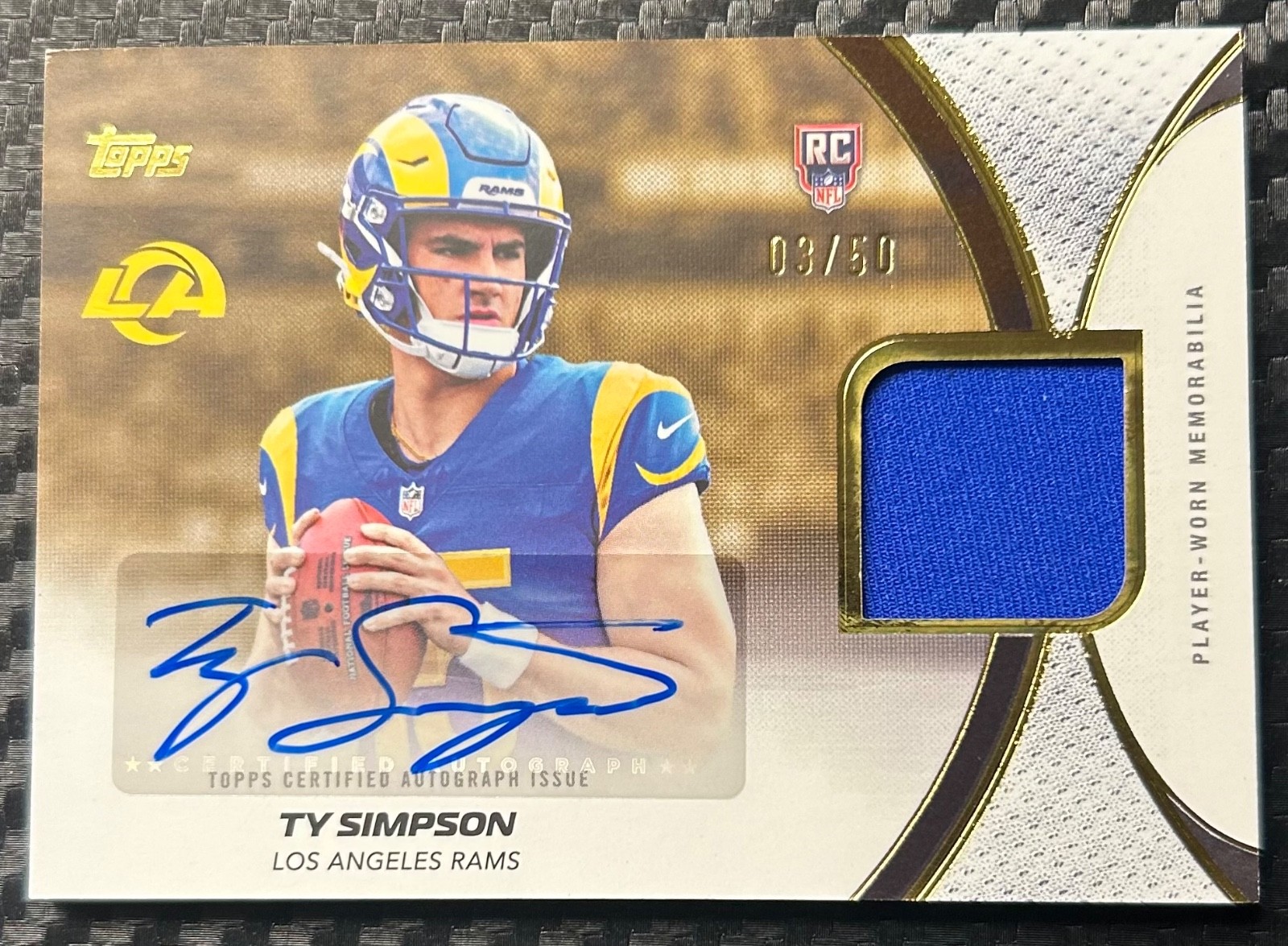Ty Simpson 2026 TOPPS FLAGSHIP ROOKIE MATERIAL AUTO PATCH GOLD #03/50 RAMS