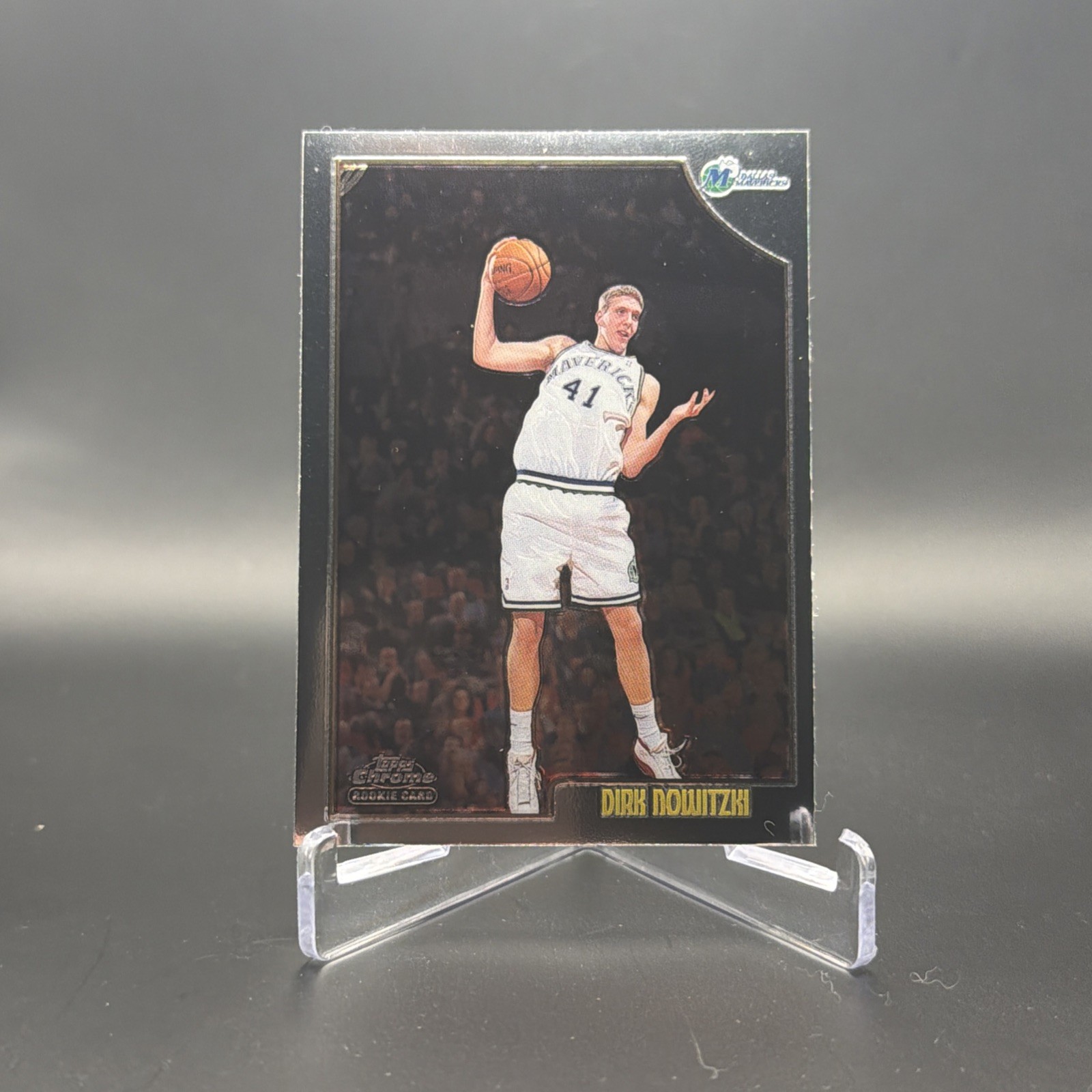 1998-99 Topps Chrome Dirk Nowitzki Rookie RC #154 Mavericks 🔥🔥 1998-99 Topps Chrome Dirk Nowitzki Rookie RC #154 Mavericks 🔥🔥