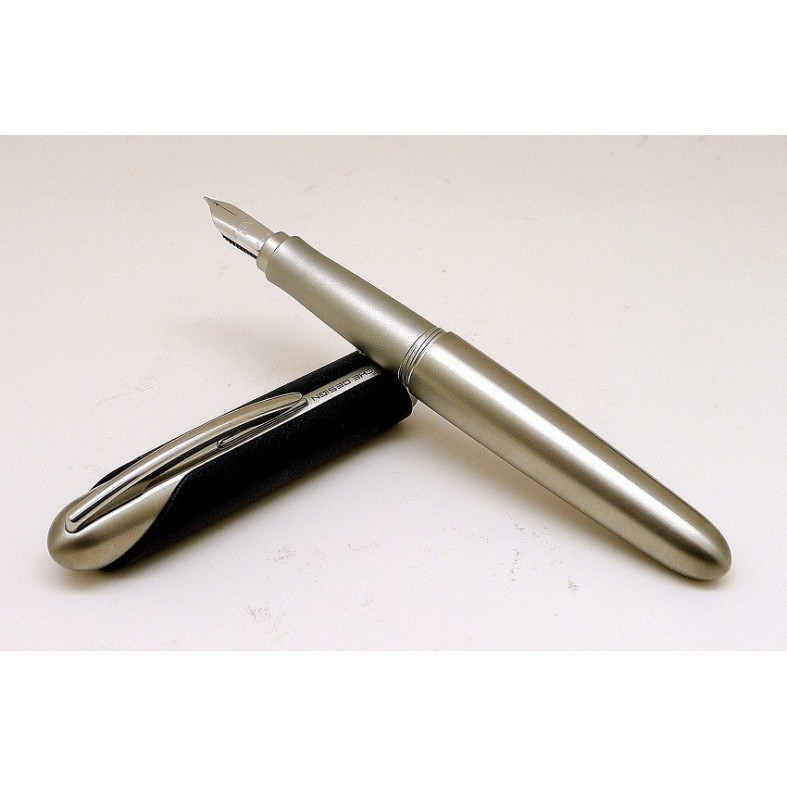 porsche Design Fountain pen.