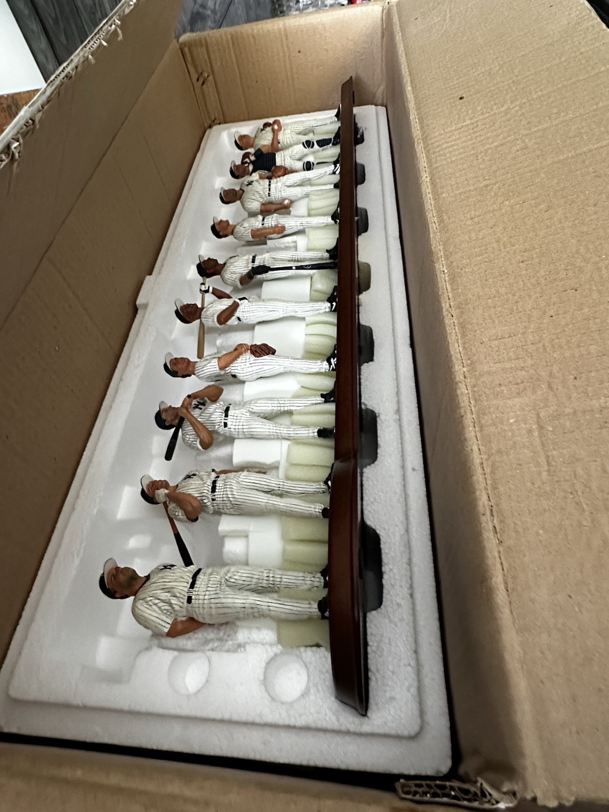 Danbury Mint 1998 New York Yankees 10 Figurine Set; Derek Jeter, Andy Pettitte