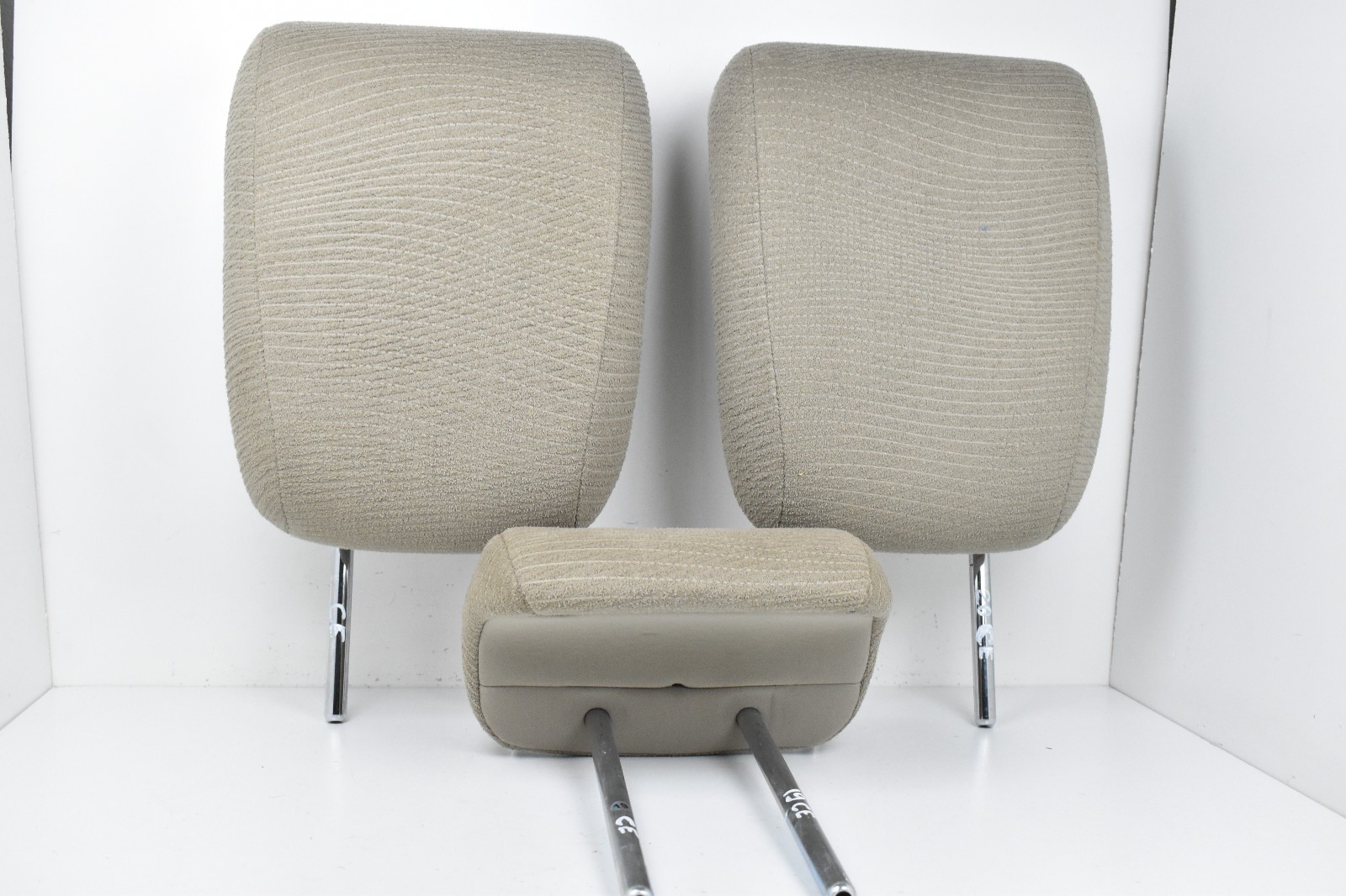 11-17 Honda Odyssey Rear Seat Third 3rd Row Beig  Cloth  Headrest Set OEM