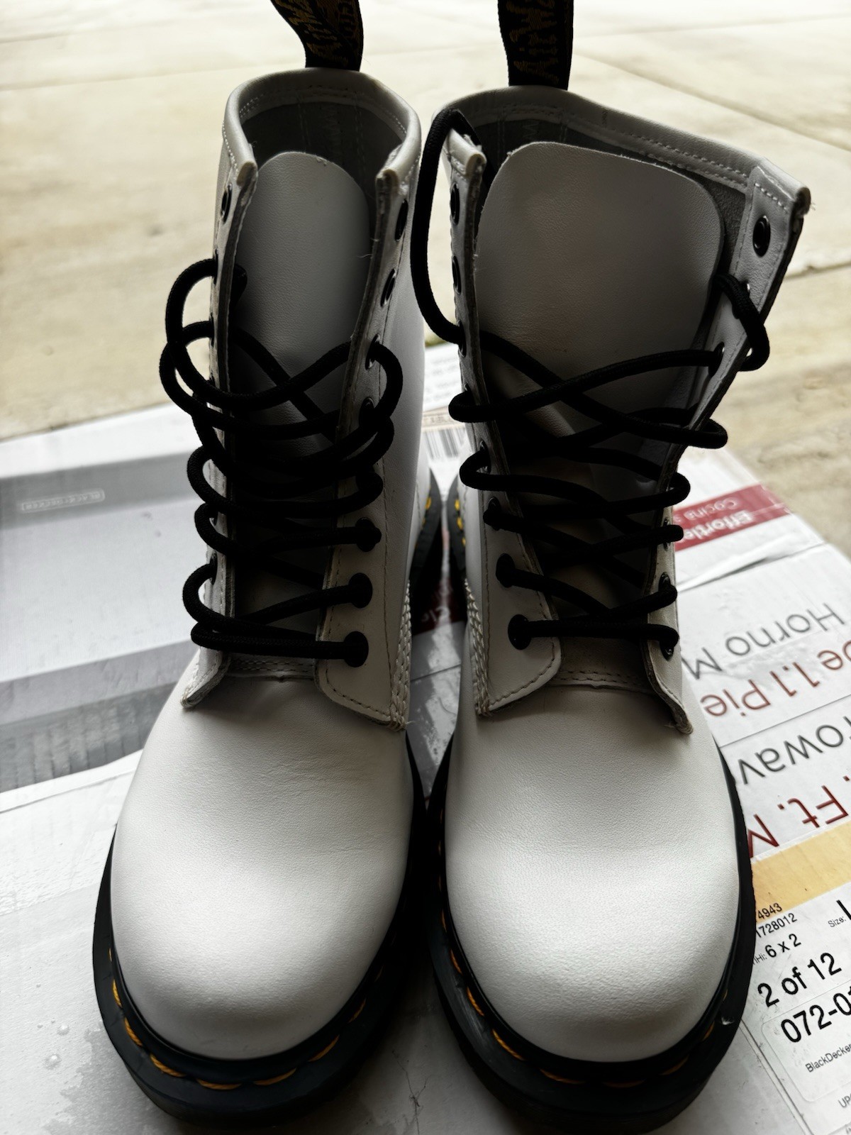 Dr. Martens white boots , durable,smooth featuring classic air-cushioned Dr. Martens white boots , durable,smooth featuring classic air-cushioned