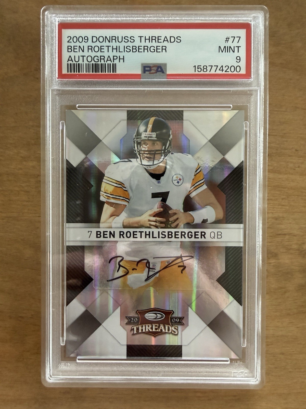 2009 Donruss Threads Ben Roethlisberger Auto /5 PSA 9 2009 Donruss Threads Ben Roethlisberger Auto /5 PSA 9