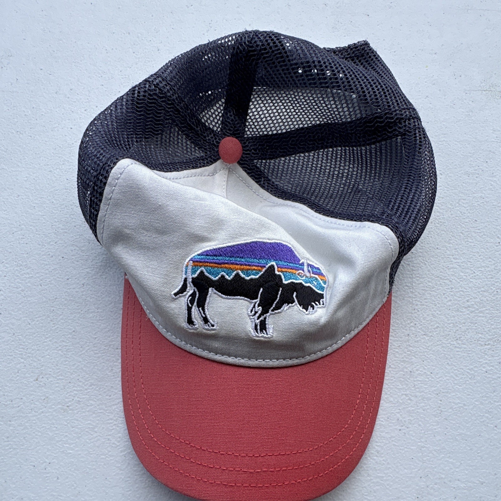 Patagonia Trucker Hat Mesh Back Adjustable Bison Patch Blue Gray Red One Size Patagonia Trucker Hat Mesh Back Adjustable Bison Patch Blue Gray Red One Size