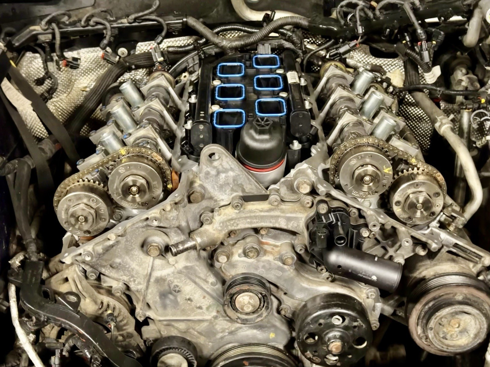 2016-2020 JEEP GRAND CHEROKEE 3.6L ENGINE MOTOR LEFT SIDE HEAD CYLINDER OEM