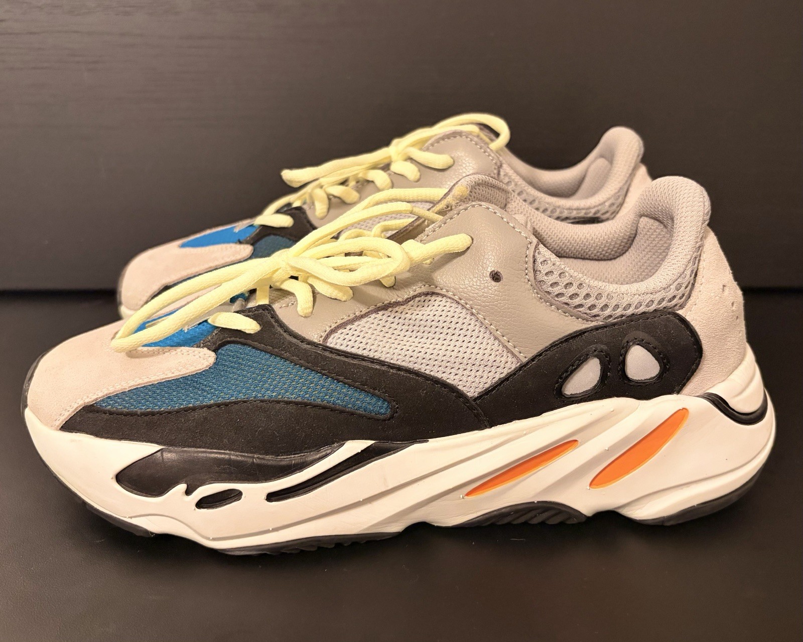 Yeezy 700 Wave Runner Men\'s Sneakers Yeezy 700 Wave Runner Men\'s Sneakers