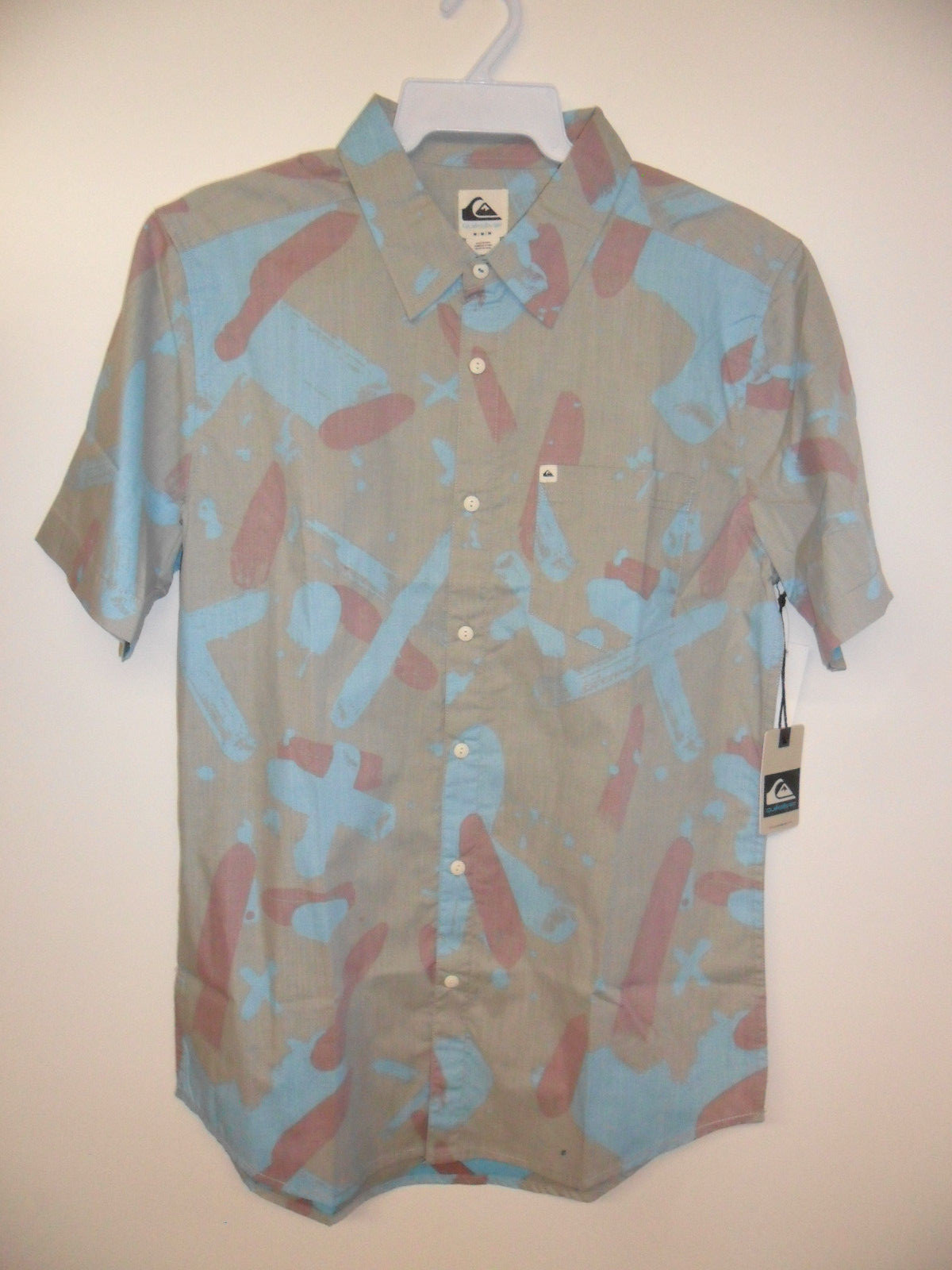 QUIKSILVER Men\'s JETTY CRUISER S/S Button Shirt - GJK6 - Size Medium - NWT QUIKSILVER Men\'s JETTY CRUISER S/S Button Shirt - GJK6 - Size Medium - NWT