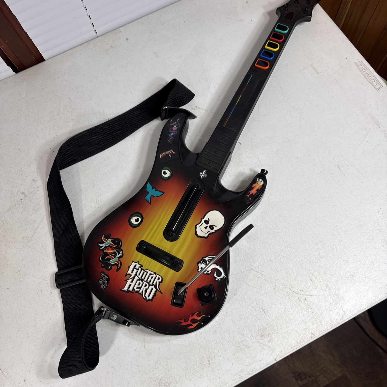 Guitar Hero Red Octane PS2 World Tour Sunburst Guitar No Dongle - Guitar Hero Red Octane PS2 World Tour Sunburst Guitar No Dongle -