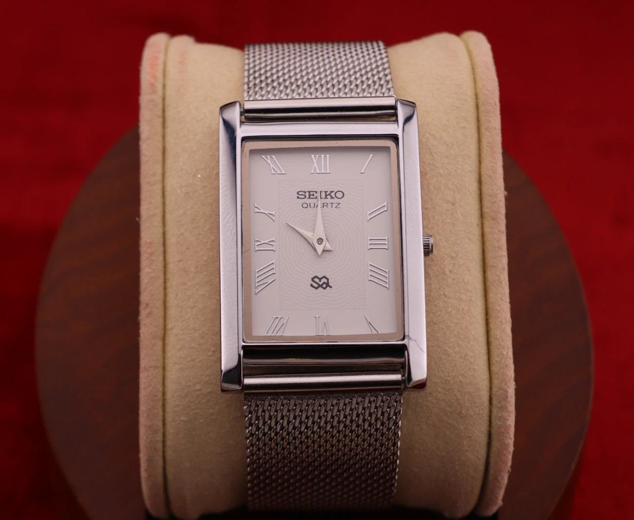 ⌚✨ Vintage Seiko Slim Quartz Gentlemen's White Dial , Silver Mesh Band Watch ⌚✨ Vintage Seiko Slim Quartz Gentlemen's White Dial , Silver Mesh Band Watch