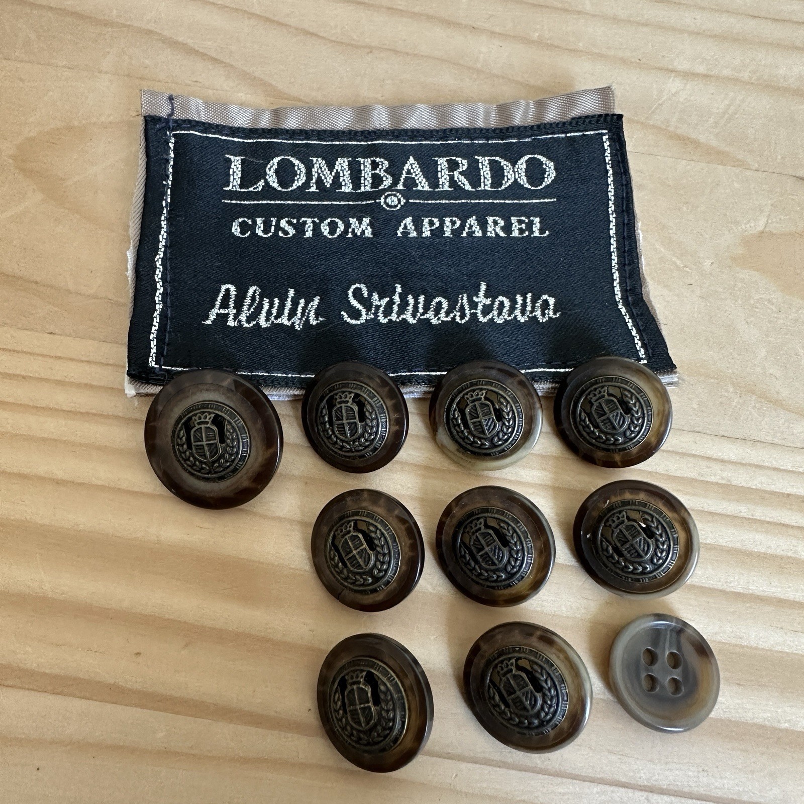 VTG Lombardo Men\'s Blazer Jacket Buttons 10 Item Set Brass Crest Tortoiseshell