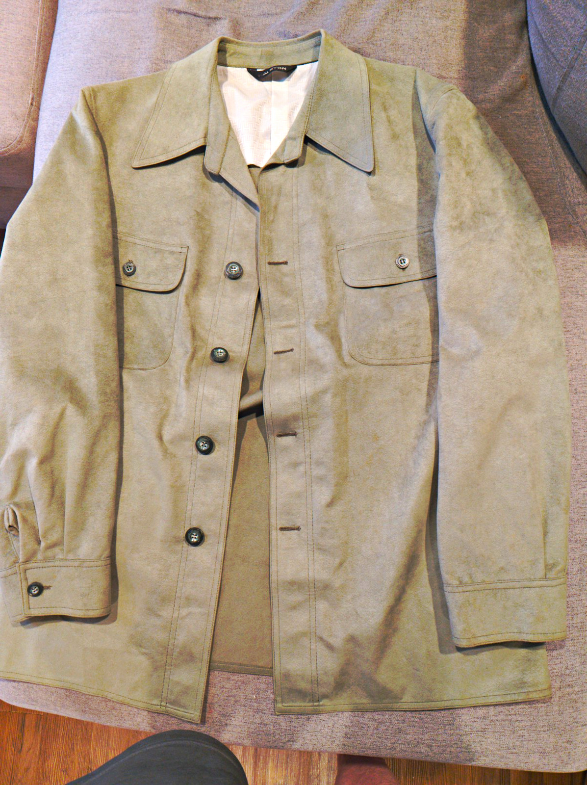 Vintage Halston Halsuede Neiman Marcus Shirt Jacket Mens M Sage Green 70s Vintage Halston Halsuede Neiman Marcus Shirt Jacket Mens M Sage Green 70s