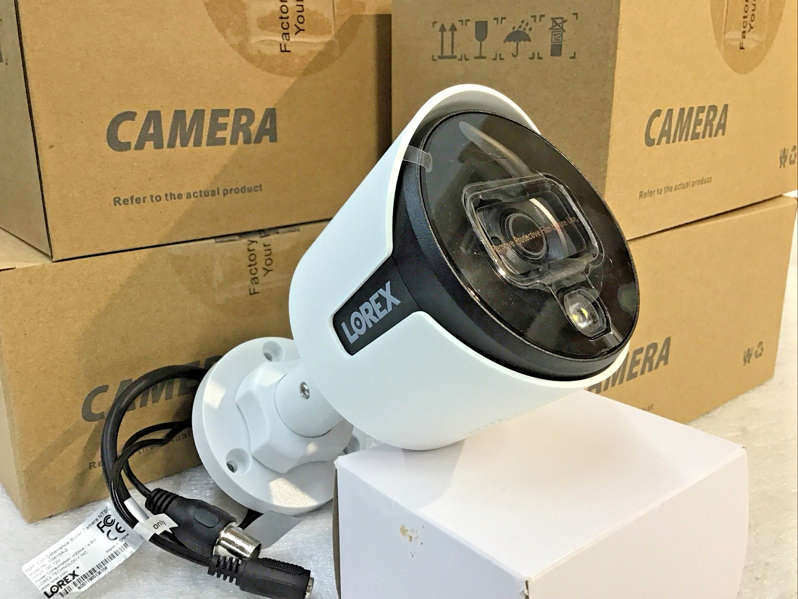 Lorex 5MP C581DA-Z CVI Super HD Camera Lorex 5MP C581DA-Z CVI Super HD Camera