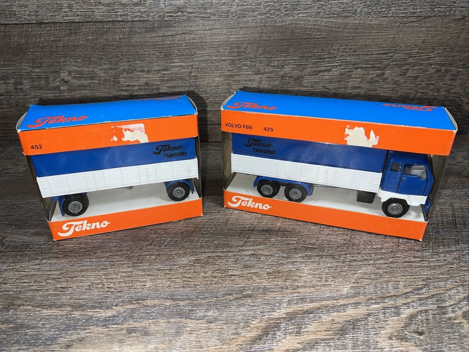 VTG Tekno 425 Volvo F89 TEKNO Truck & Trailer 452 Matching Set