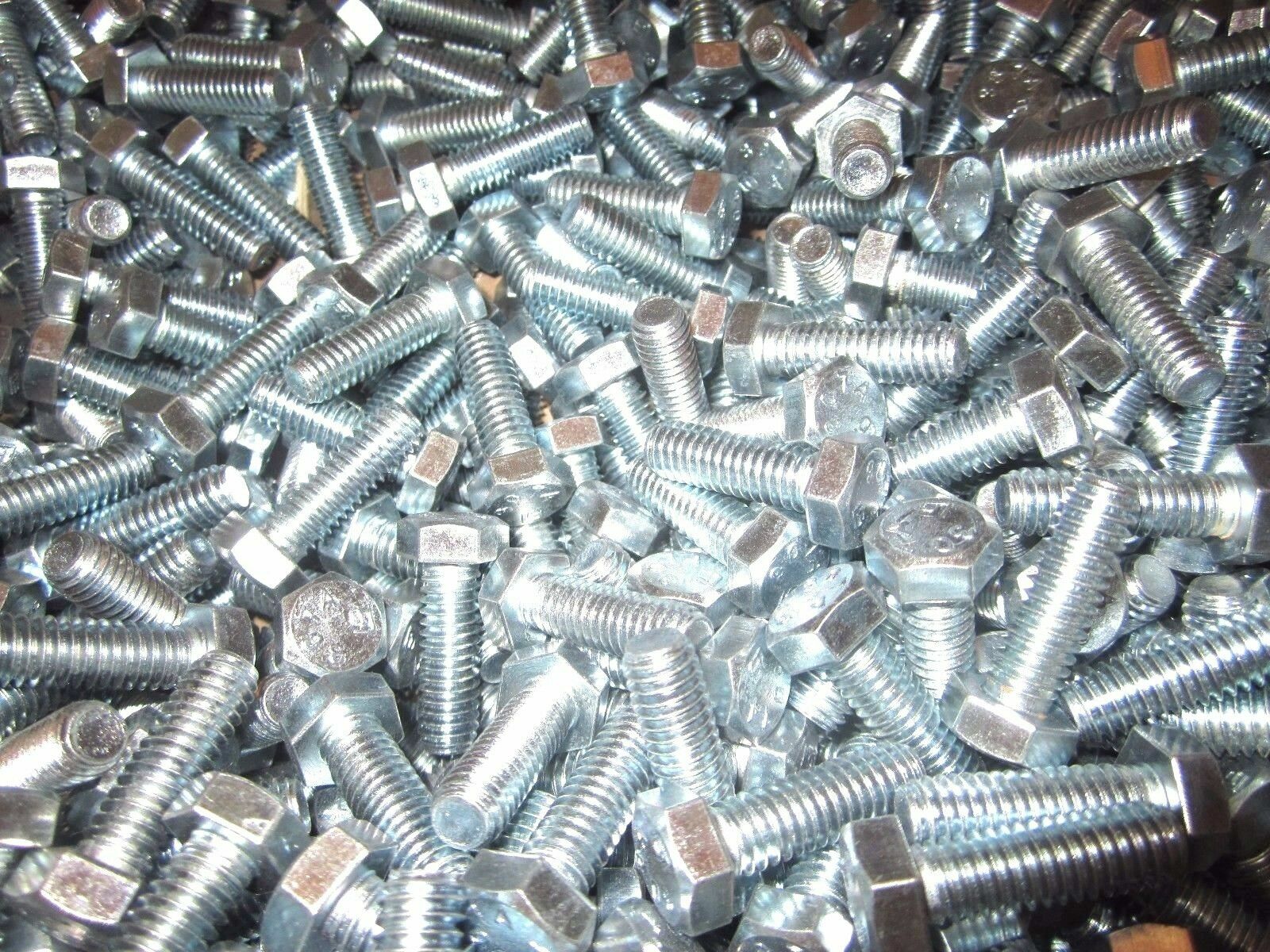 3/8-16 X 1-1/4 Hex Head Cap Screws Grade 5 Zinc Plated 200 Pieces