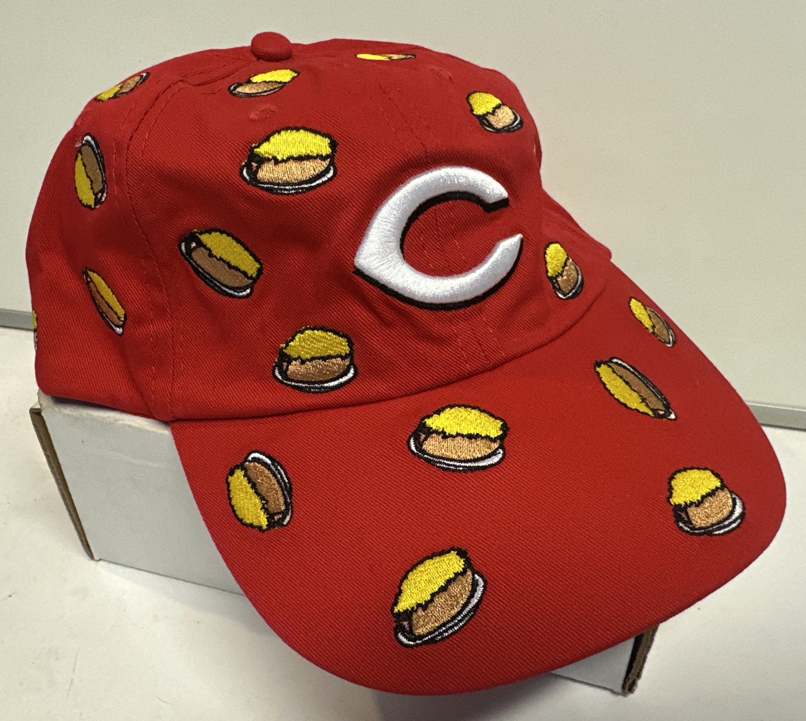 2026 Cincinnati Reds Skyline Chili / Cheese Coney Adjustable Hat SGA , NEW 2026 Cincinnati Reds Skyline Chili / Cheese Coney Adjustable Hat SGA , NEW