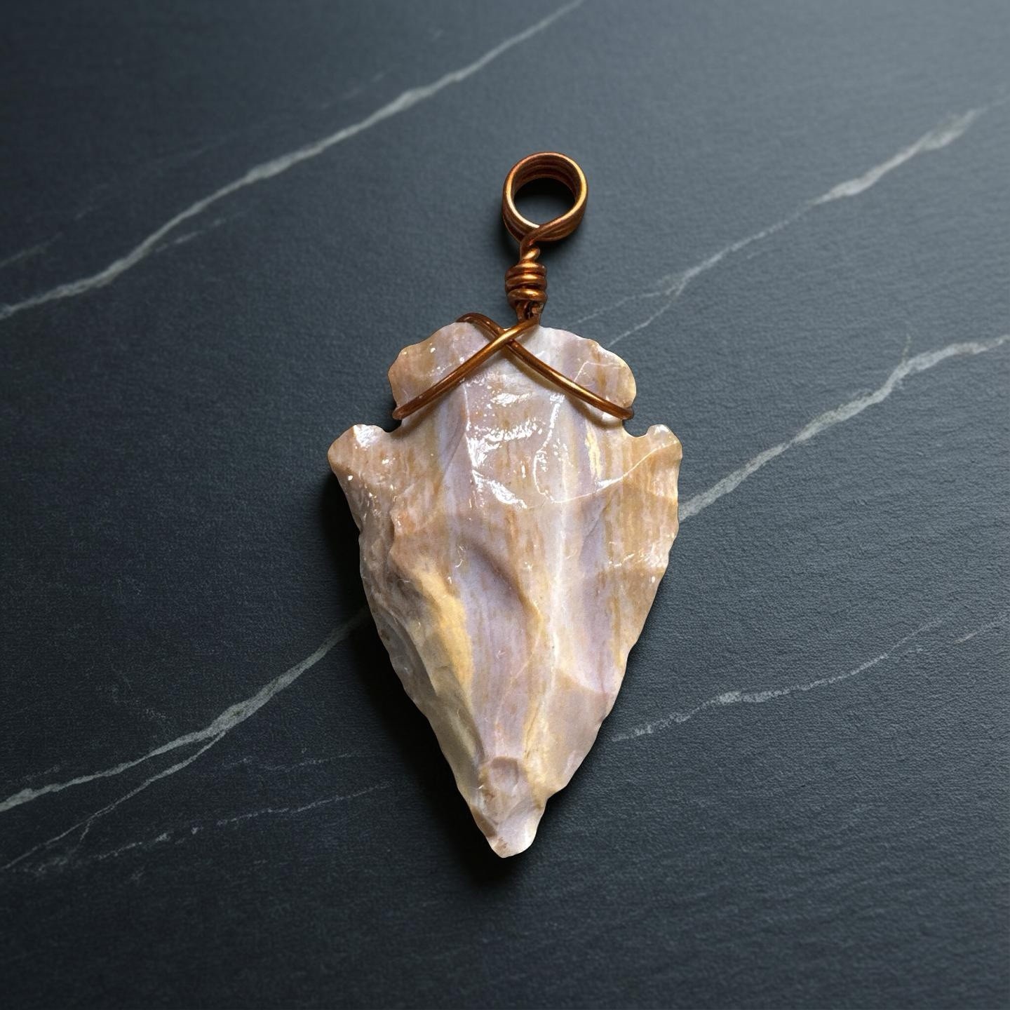 Absolutely, stunning  Cherokee Native American Arrowhead #199
