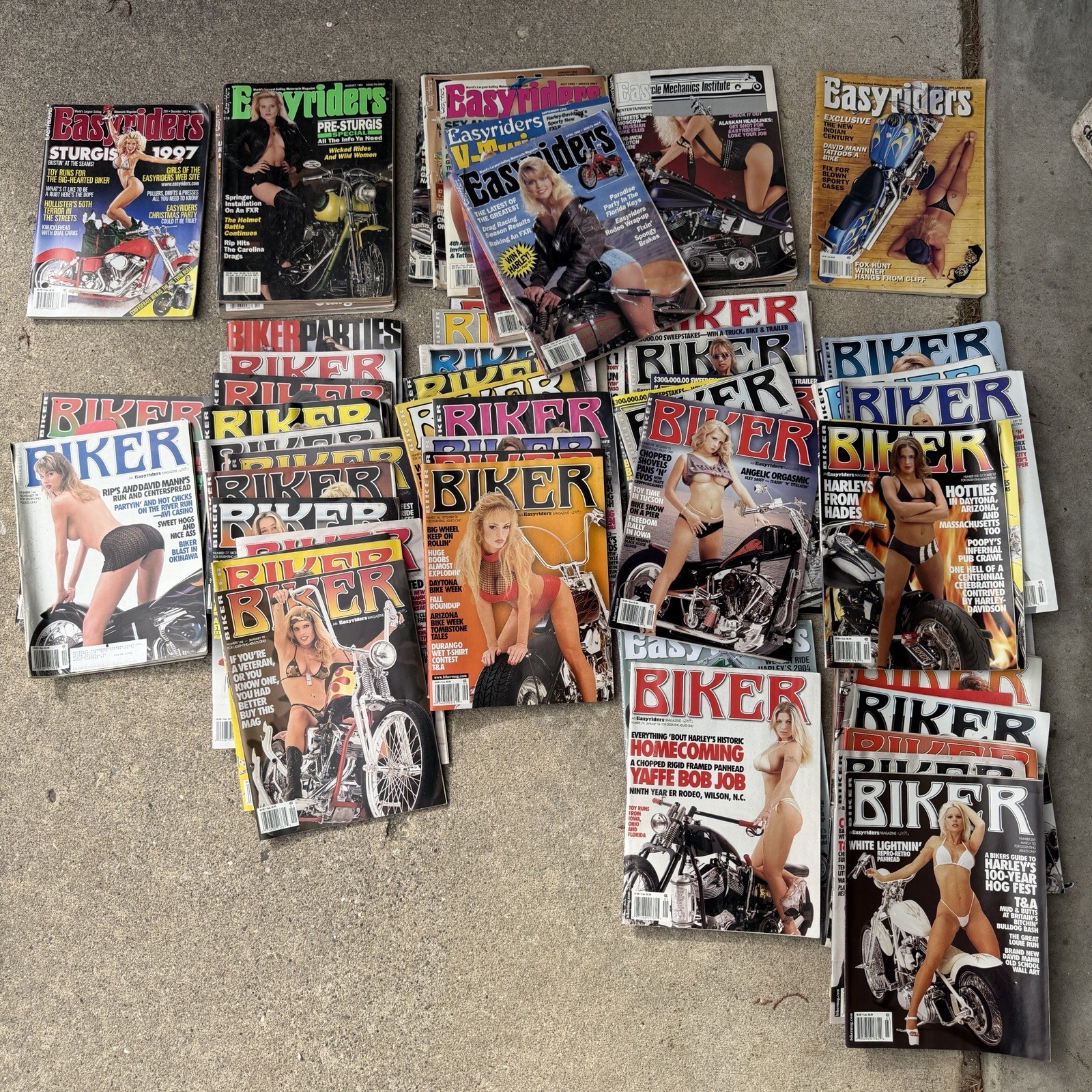 Lot of 60 Vintage 1992-2004 Easyriders Magazines With David Mann Art Vtg Mint Lot of 60 Vintage 1992-2004 Easyriders Magazines With David Mann Art Vtg Mint
